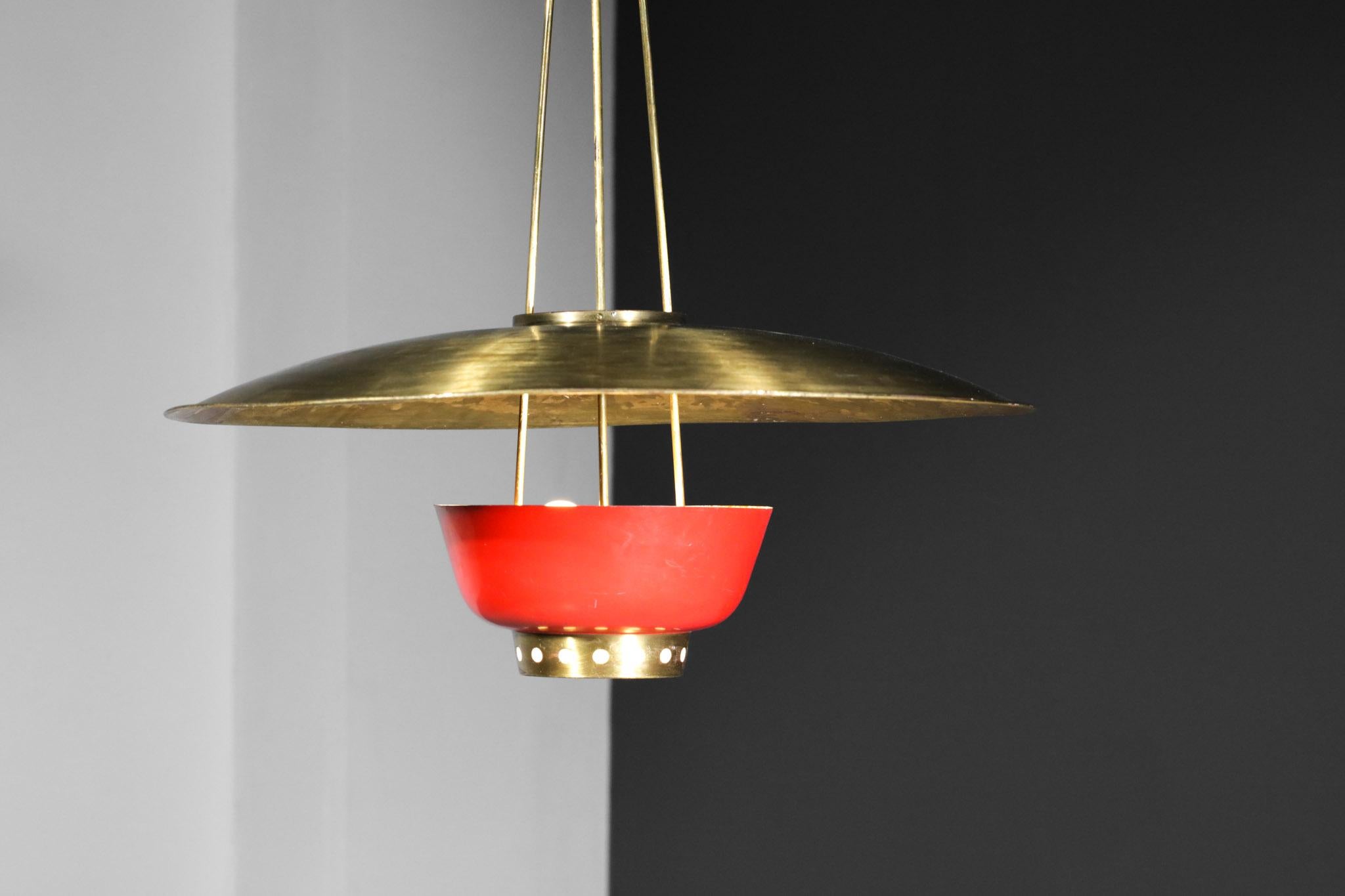 Rare 50's Italian Suspension in Solid Brass Attributed to Stilnovo Red and Brass In Good Condition In Ternay, Auvergne-Rhône-Alpes