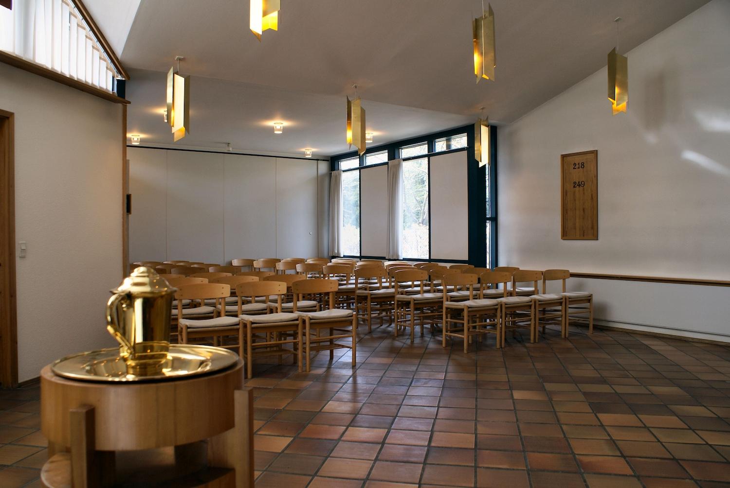 Scandinave moderne Rare suspension en laiton Louis Poulsen des années 1960 de la Church's Bavnehøj Copenhague en vente