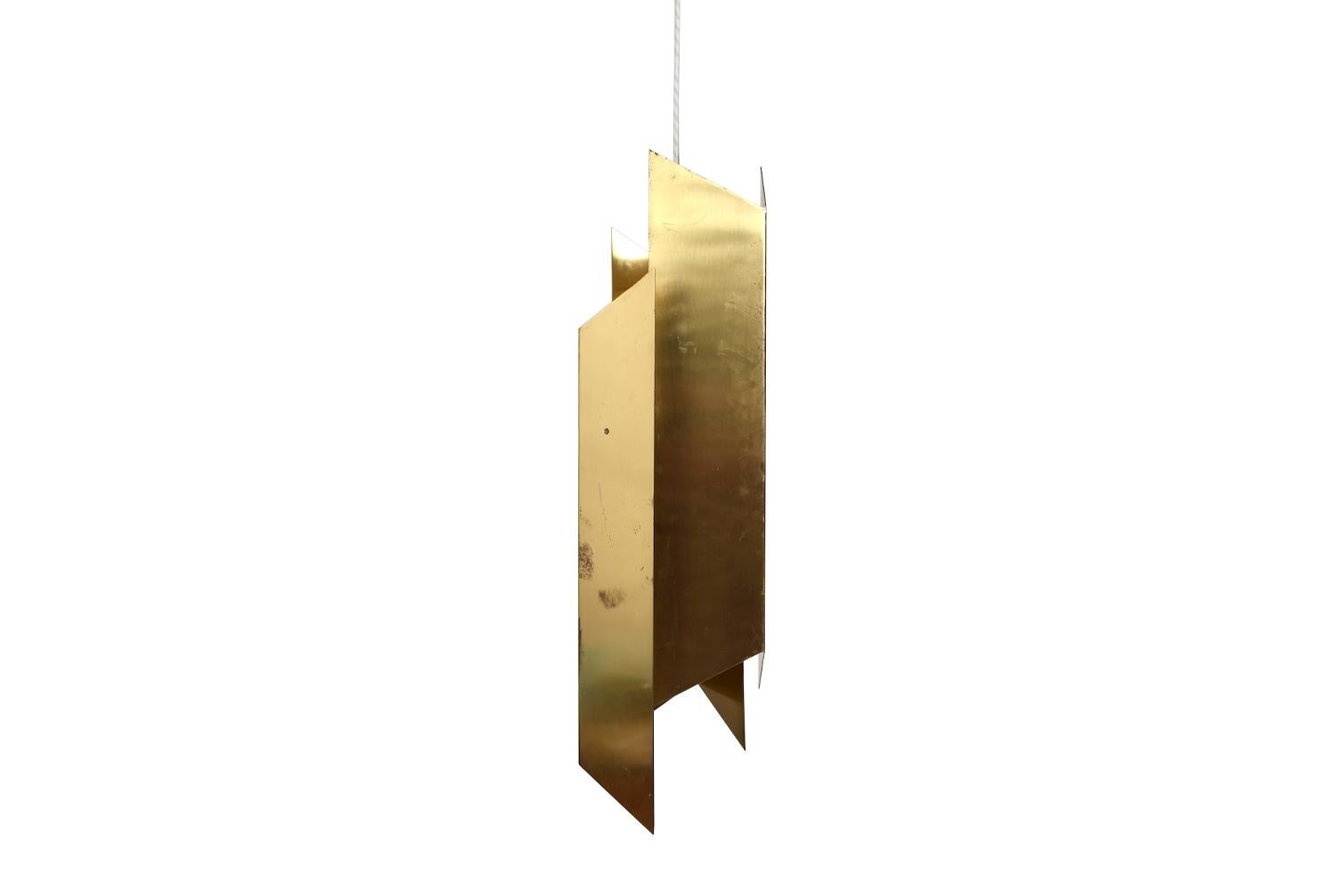 Danois Rare suspension en laiton Louis Poulsen des années 1960 de la Church's Bavnehøj Copenhague en vente