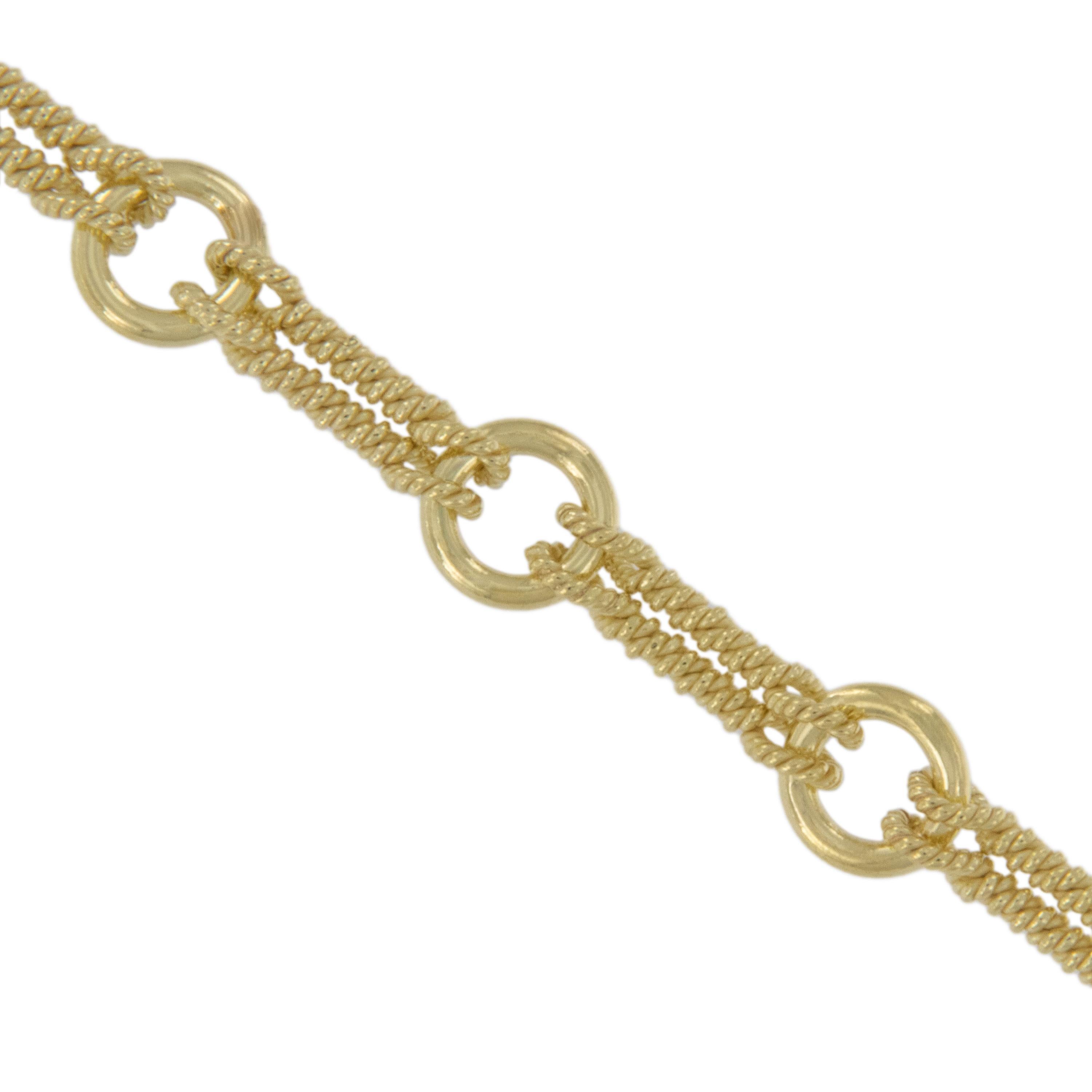 Es gibt nichts Schöneres als eine handgefertigte italienische 18-karätige Goldkette mit einem sicheren Karabinerverschluss! Sieht sowohl alleine als auch in Kombination mit anderen Teilen perfekt aus! Die Halskette ist 20