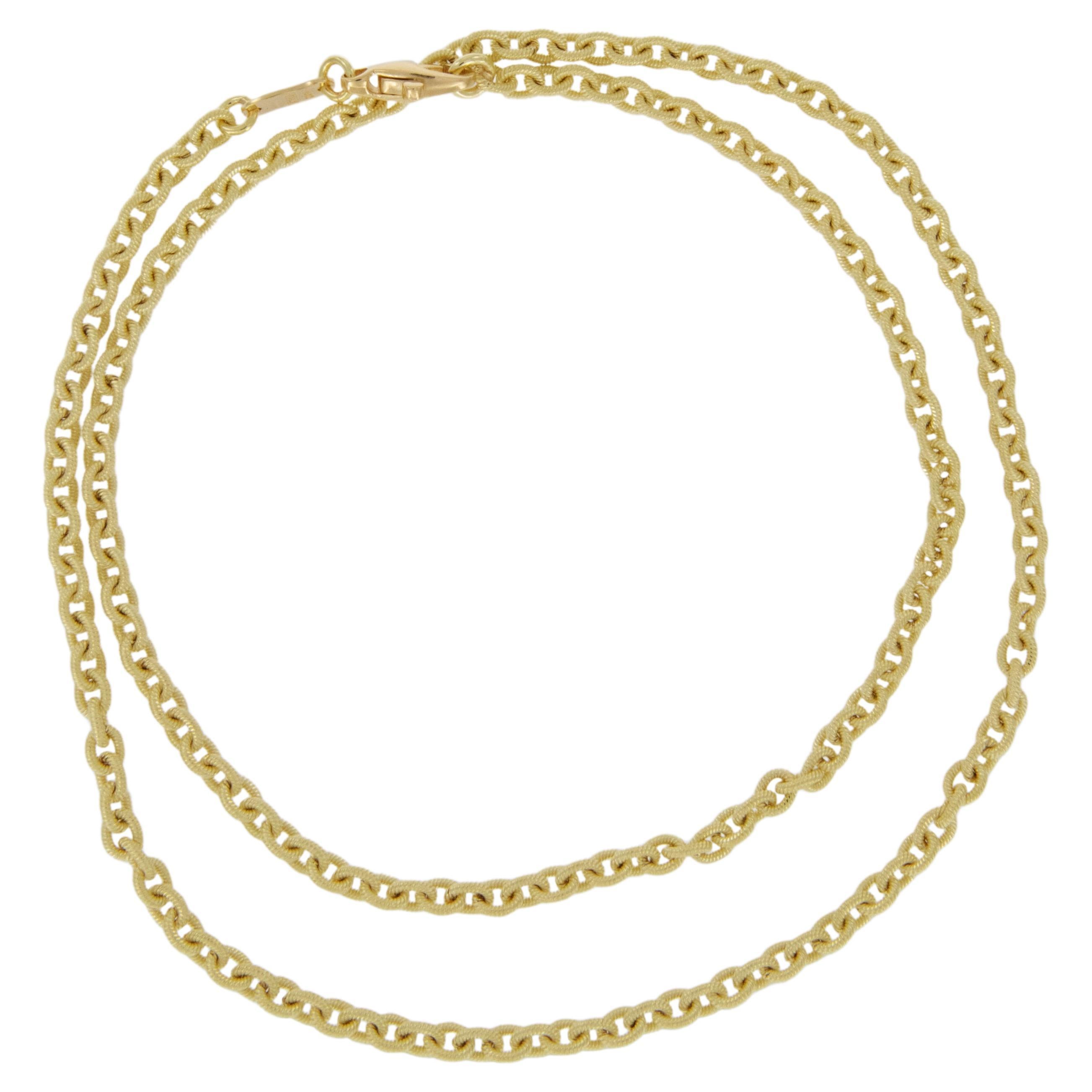 Rarely Seen "Handmade" Italian 18 Karat Yellow Gold Chain Link Necklace For Sale