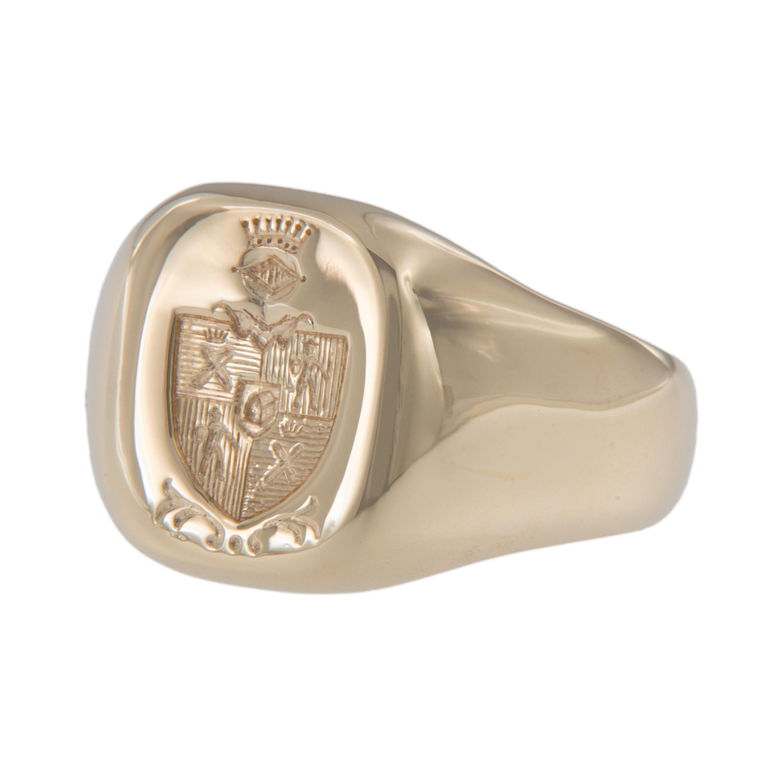 A signet ring can be represented by a smooth or engraved seal, or with an intaglio, which is created by carving into the surface of a stone. Its purpose would have been to seal the wax of a letter or note. This superb 14 karat yellow gold Tiffany &
