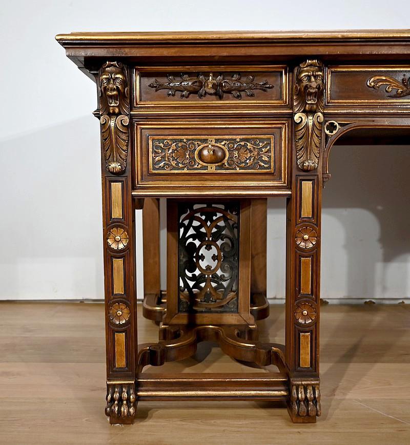 Seltenes italienisches Arbeitszimmer und Schreibtisch aus Nussbaum im Renaissance-Stil - 1900 im Angebot 7