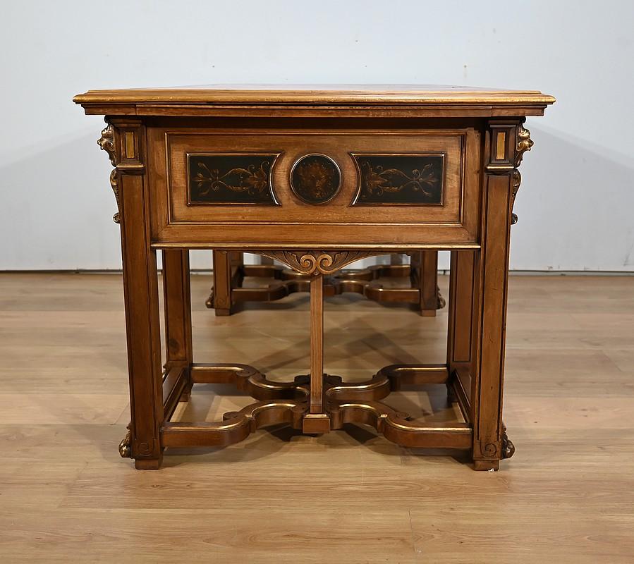Seltenes italienisches Arbeitszimmer und Schreibtisch aus Nussbaum im Renaissance-Stil - 1900 im Angebot 10