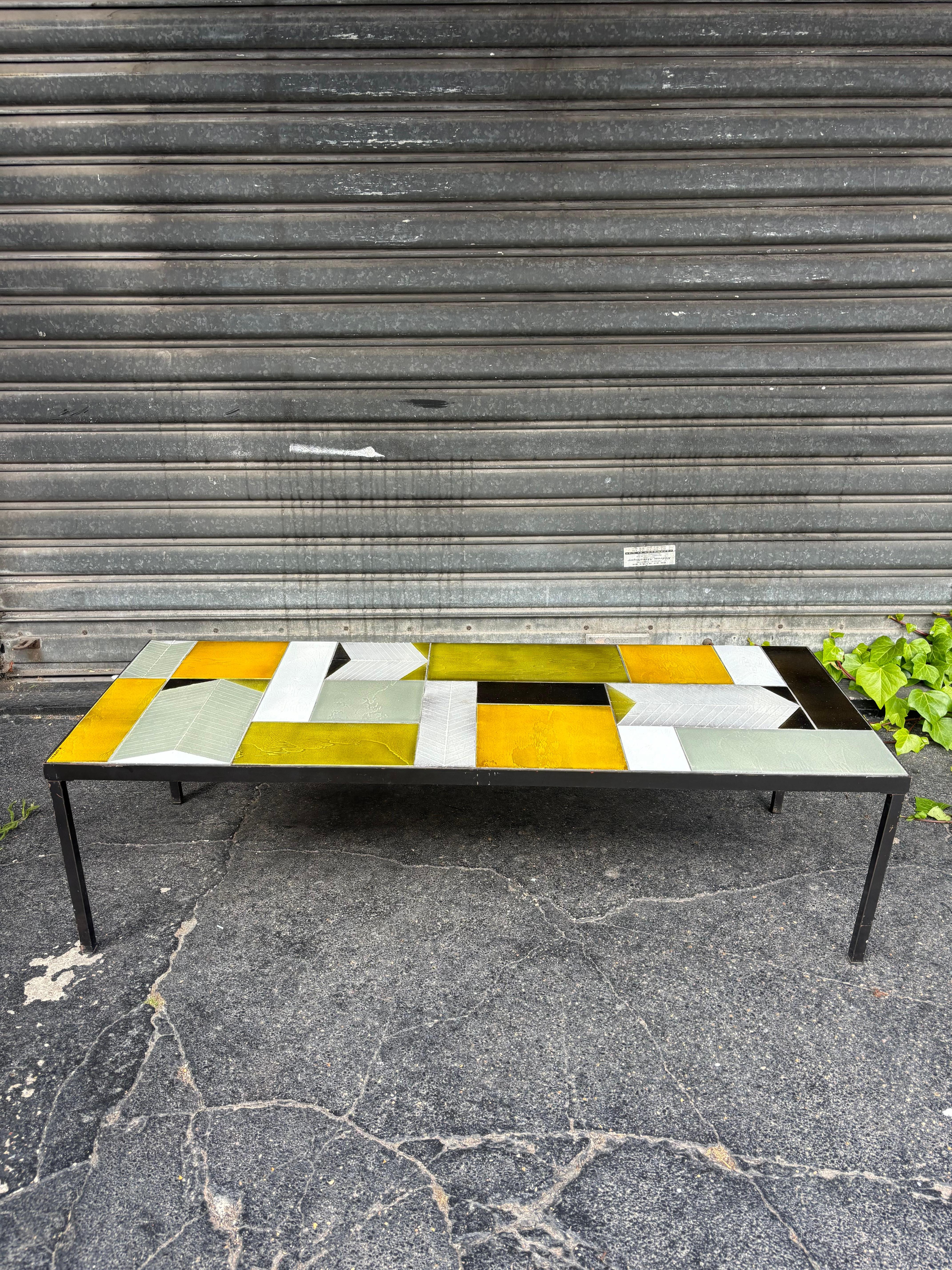 Rarest coffee table by Roger Capron en venta 5
