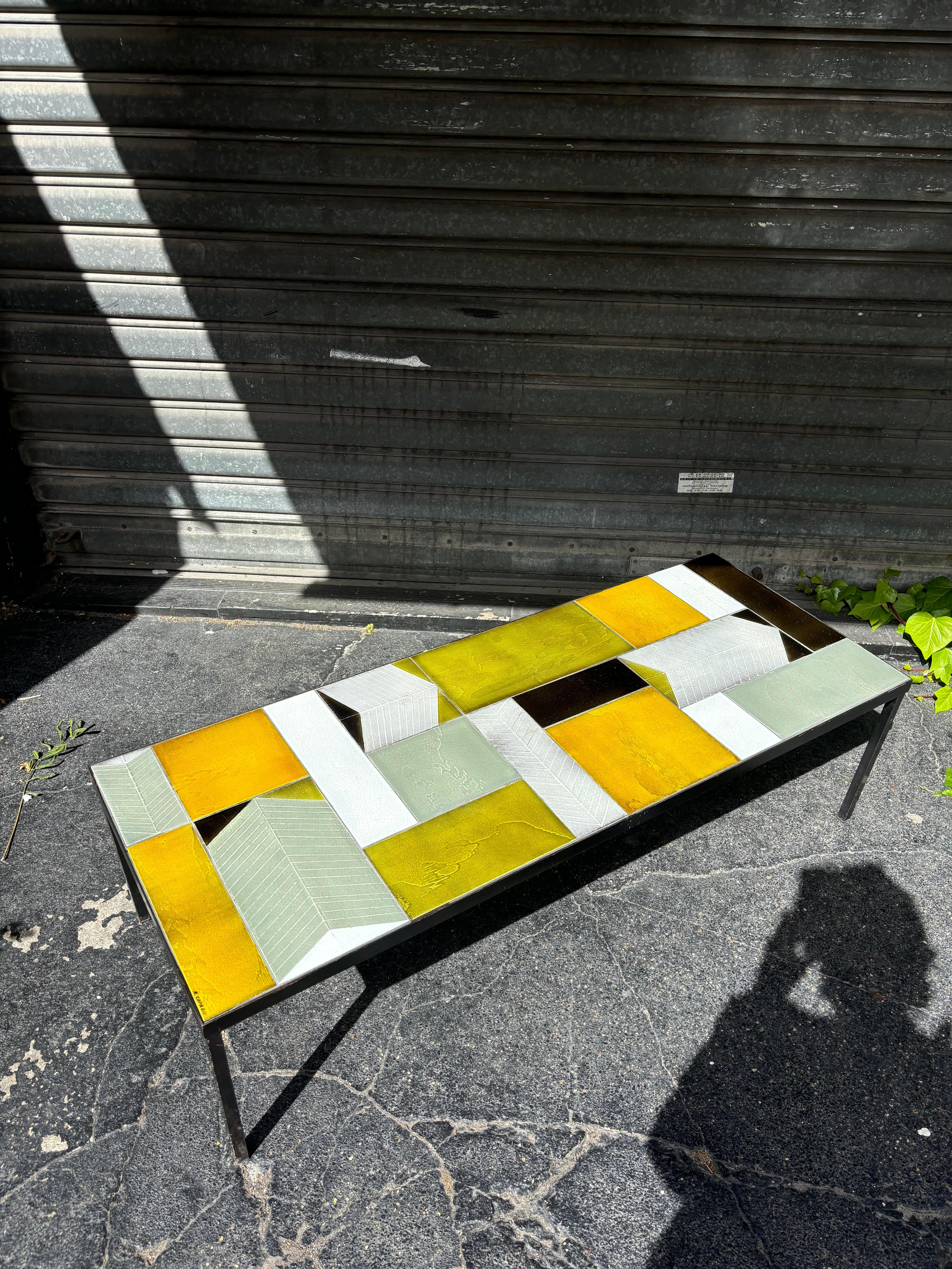 Rarest coffee table by Roger Capron Moderno de mediados de siglo en venta