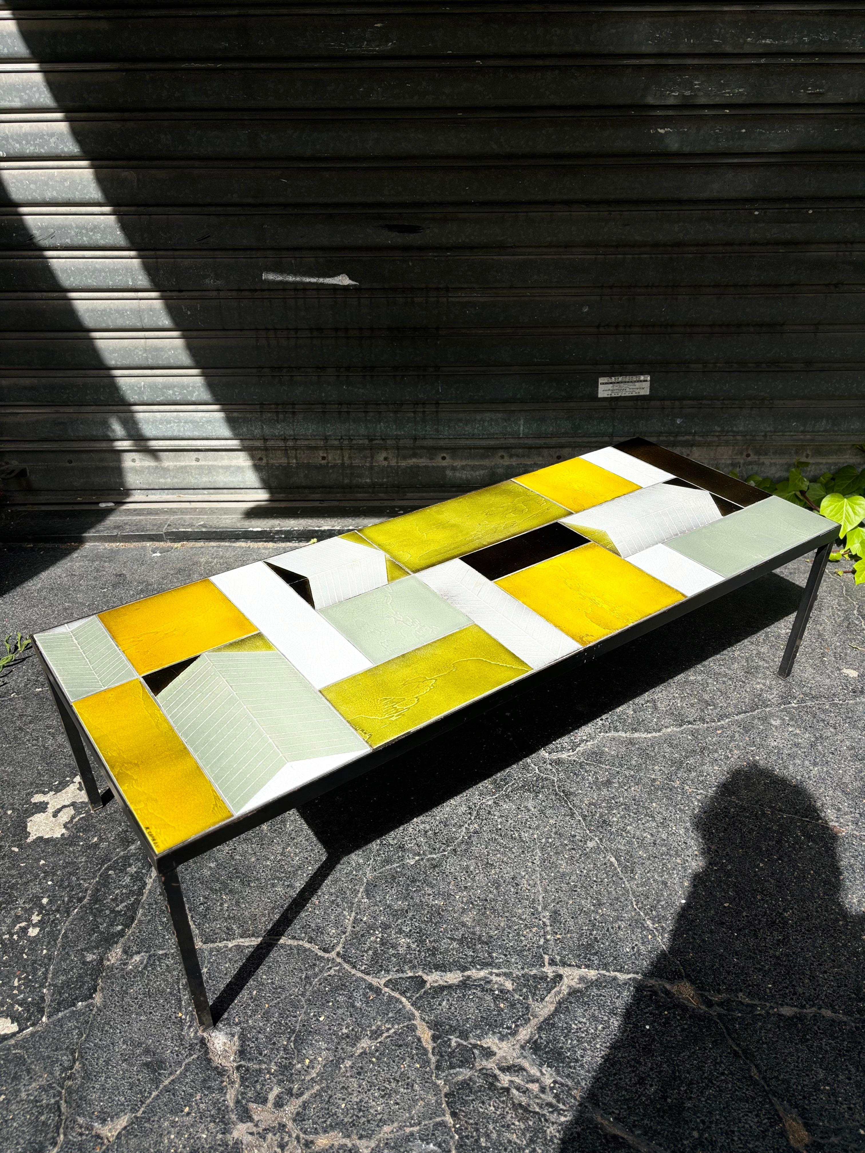 Rarest coffee table by Roger Capron en Bueno estado para la venta en SAINT-OUEN-SUR-SEINE, FR