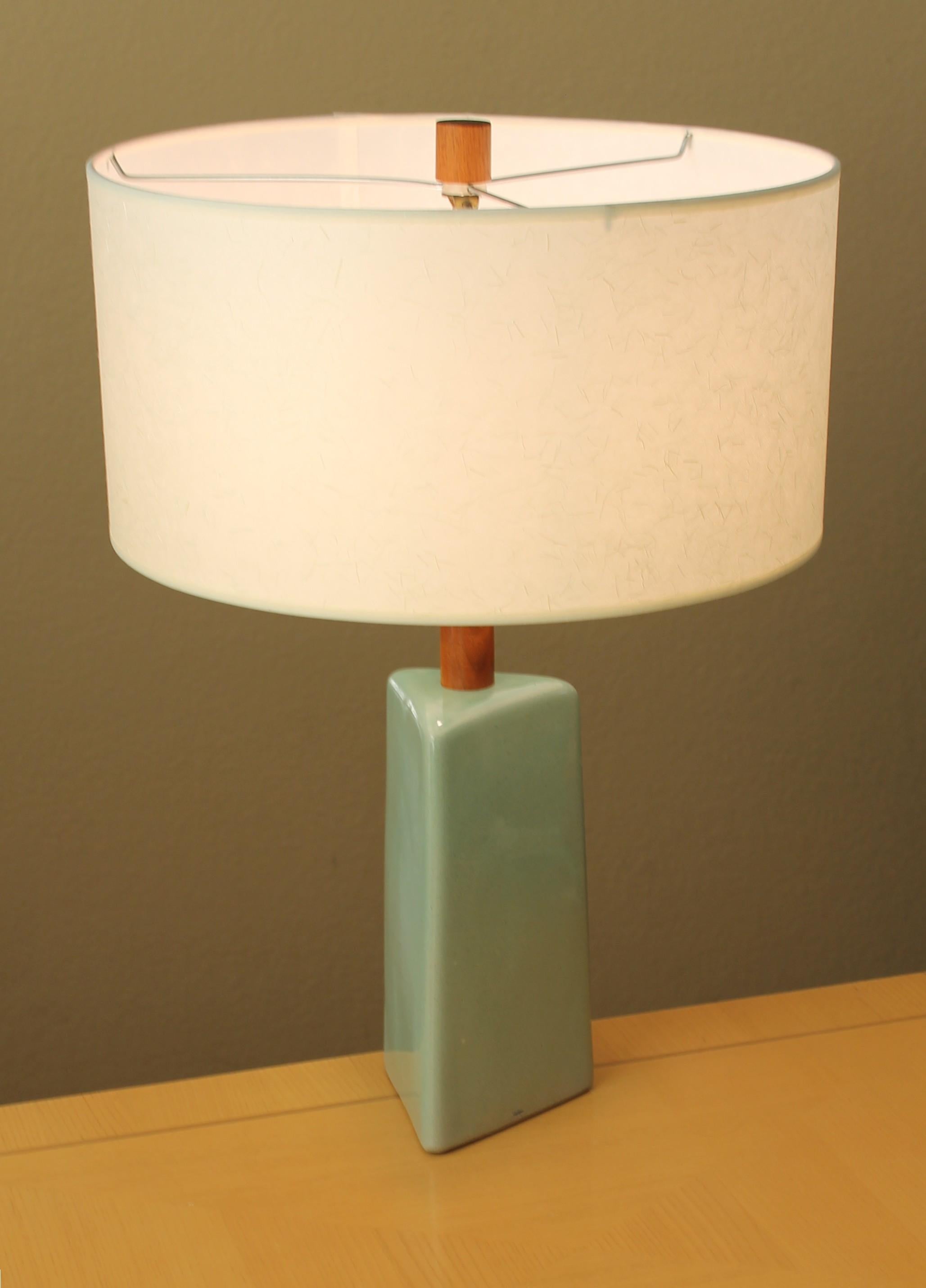 Hand-Crafted Rarest Martz Pottery Lamp! Sea Foam Green! MCM Triangle Mid Century Modern 1950s