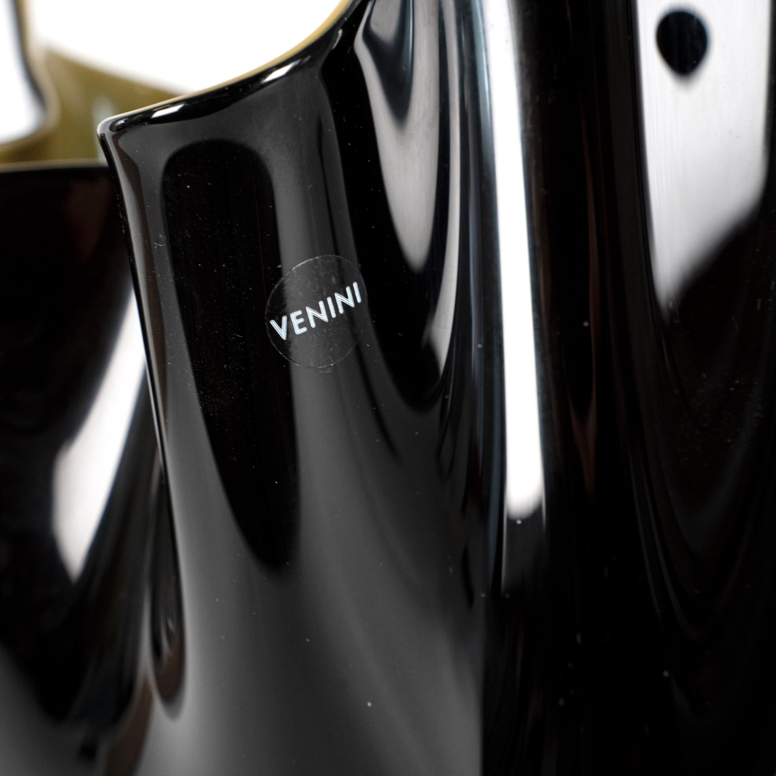 Italiano Rarissimo vaso Venini Fazzoletto Black and Green Murano Glass, firmato 2009 in vendita