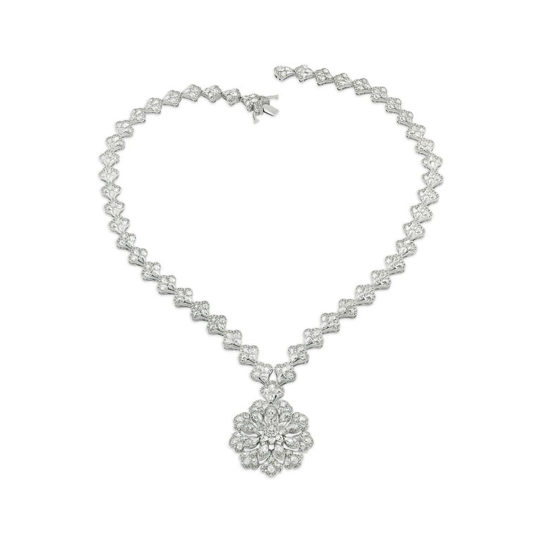 18 Karat White Gold 18.86ct Rose Cut Diamond Contemporary Statement Necklace For Sale 10