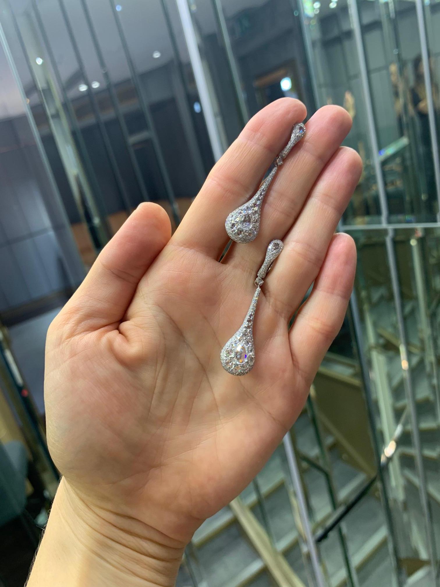 Rarever 18K White Gold Rose Cut Diamond Dew Drop Hanging 4.30cts Earrings In New Condition For Sale In London, GB