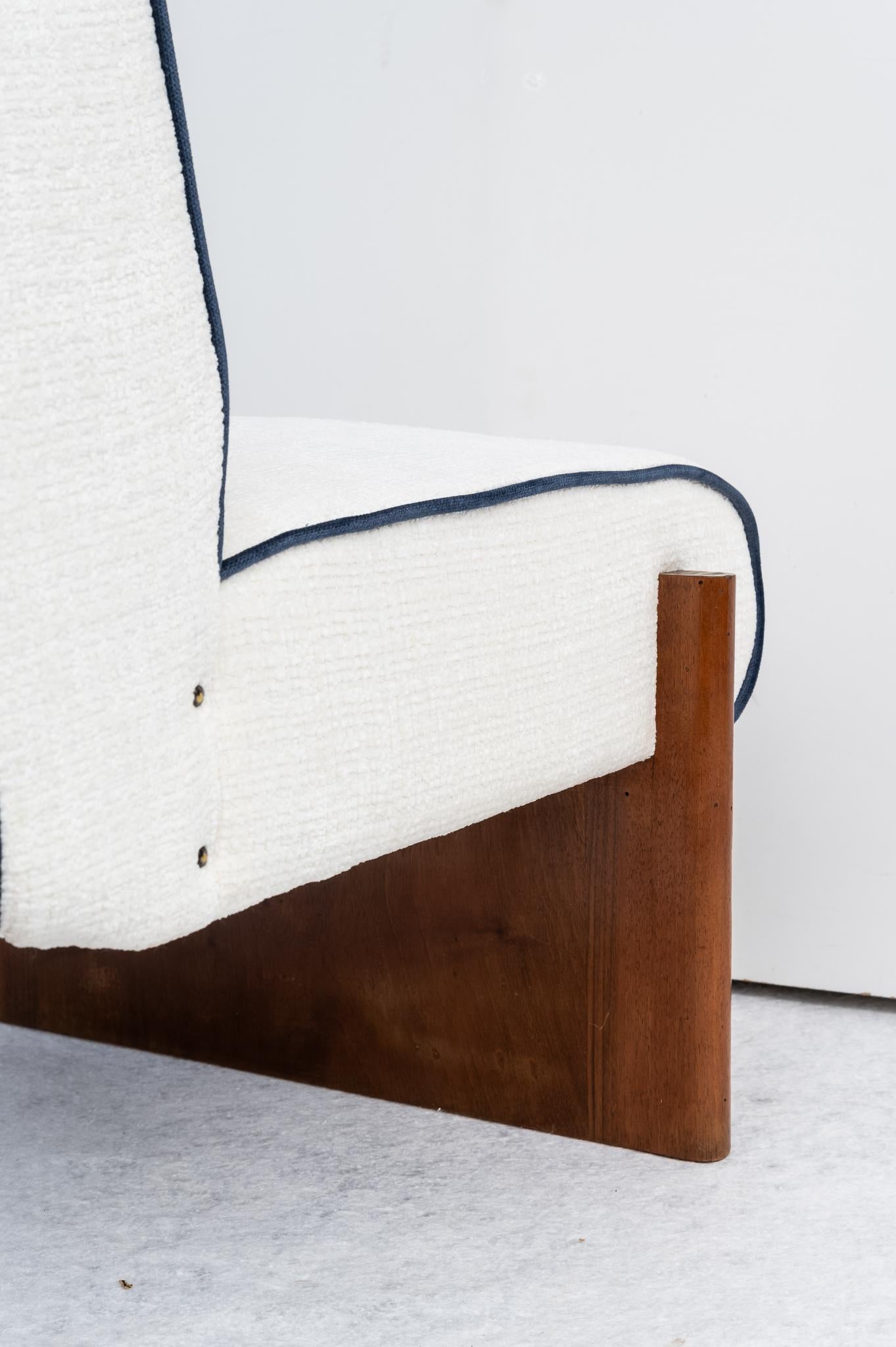 Rare paire de fauteuils  Art déco avec ottoman, années 1940 en vente 2