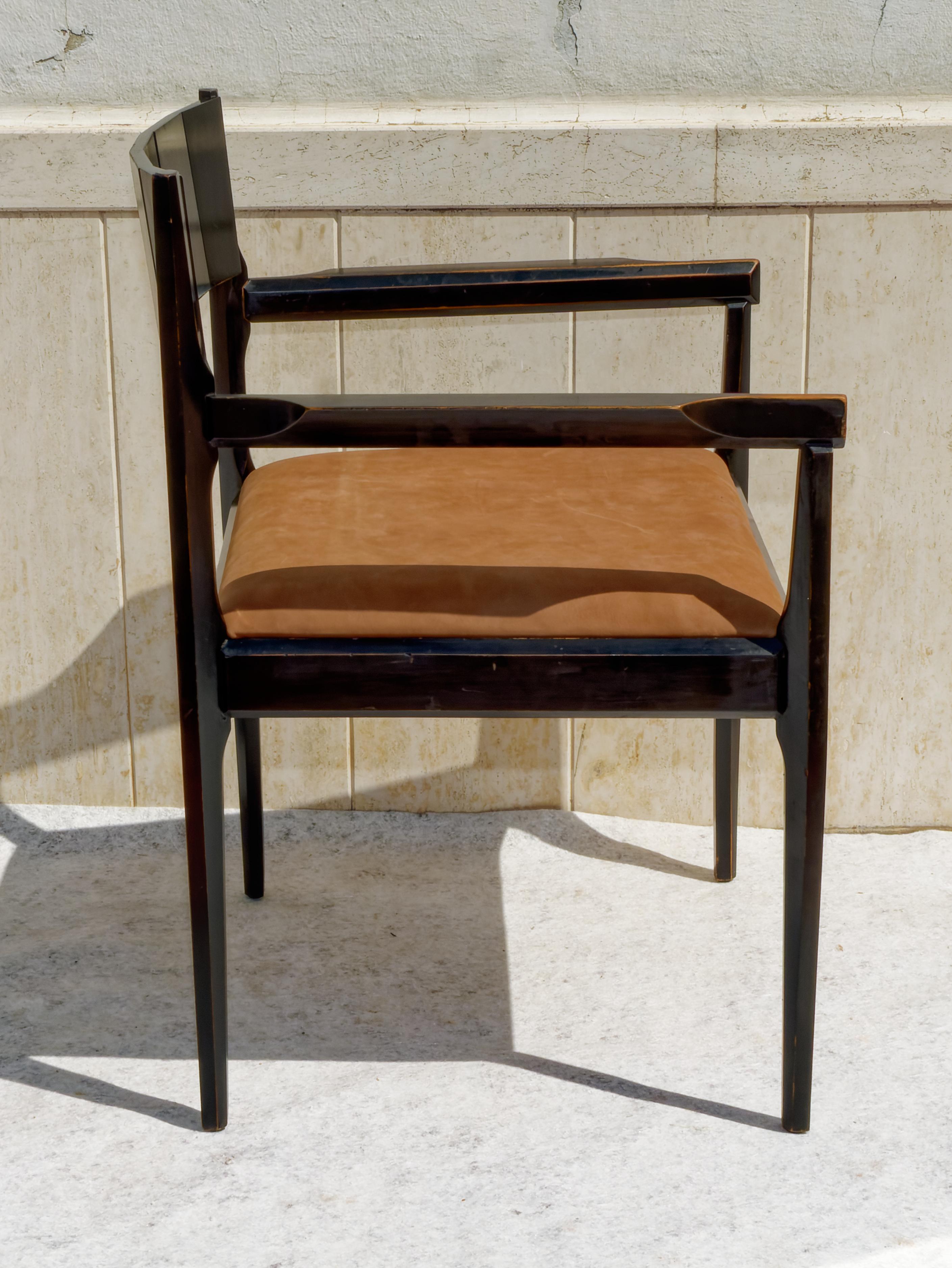 Mid-Century Modern Very Rare Vittorio Dassi Chair, 1960s For Sale