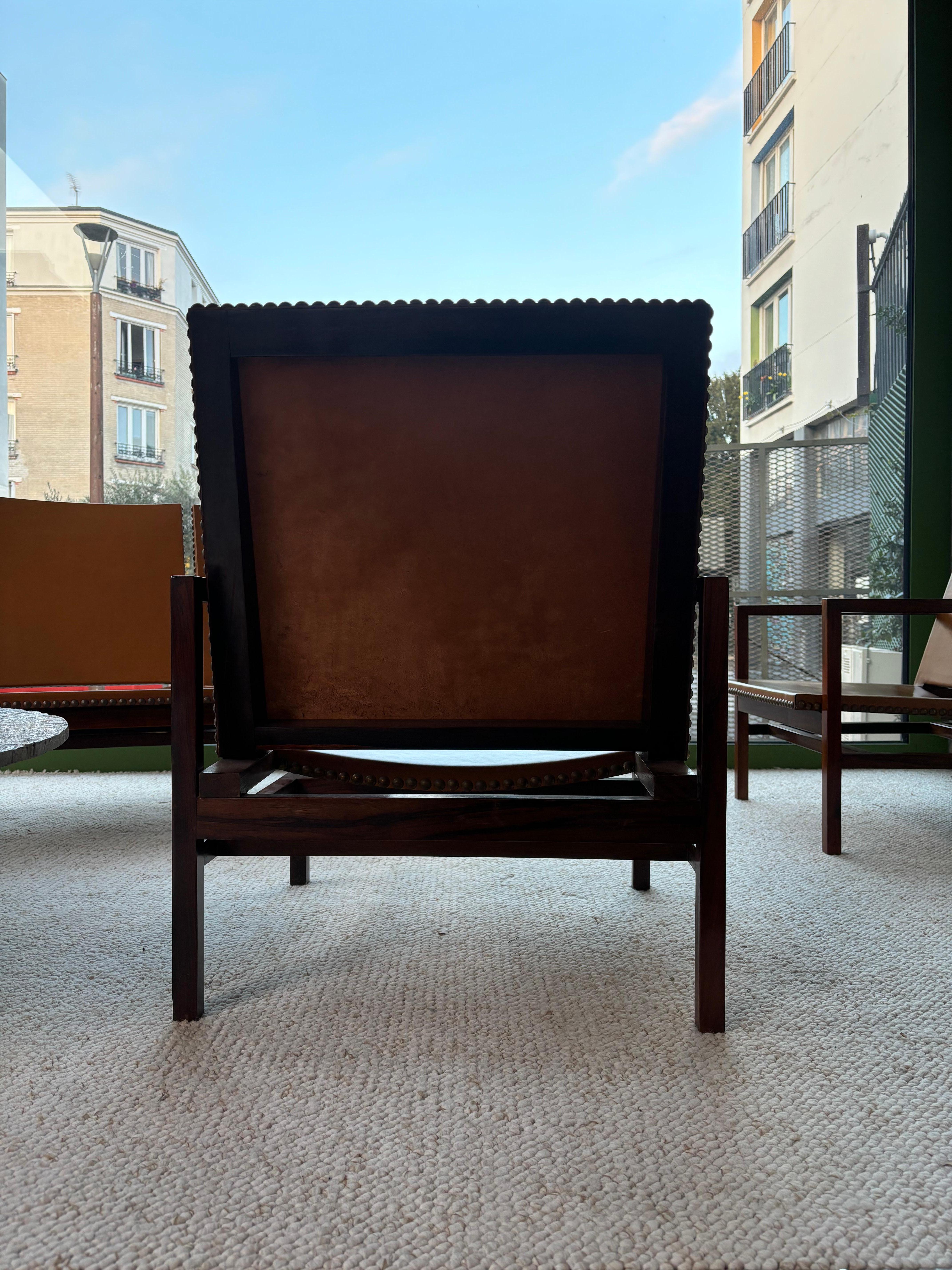 Rarissime paire de fauteuils par Joaquim Tenreiro en venta 1