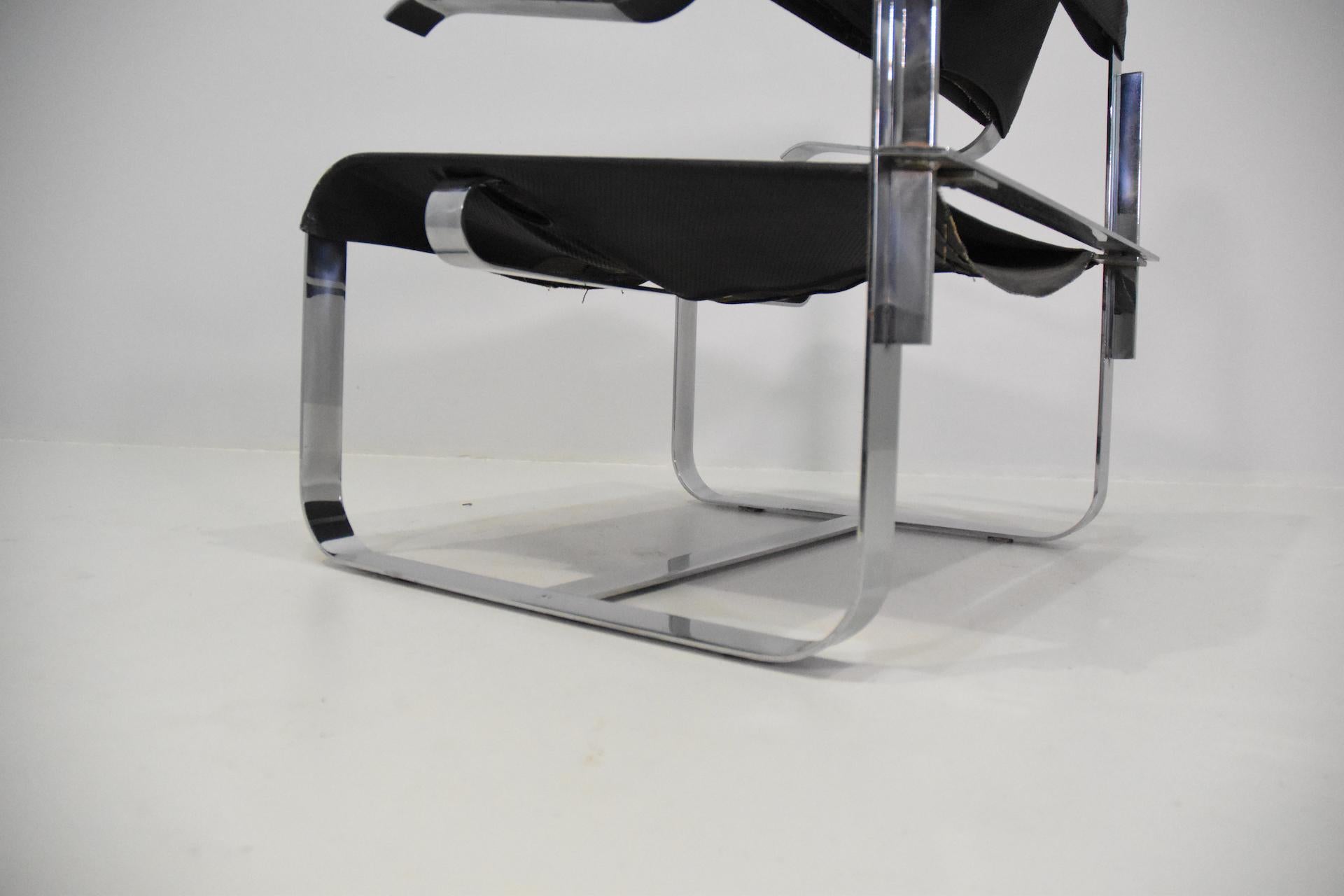 Sehr selten  Sessel Modell P100 Entworfen von Giovanni Offredi für Saporiti im Angebot 3