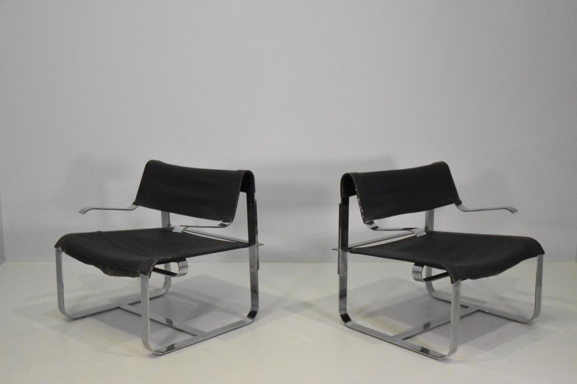Very rare  Armchairs model P100 Designed by Giovanni Offredi For Saporiti.
posted