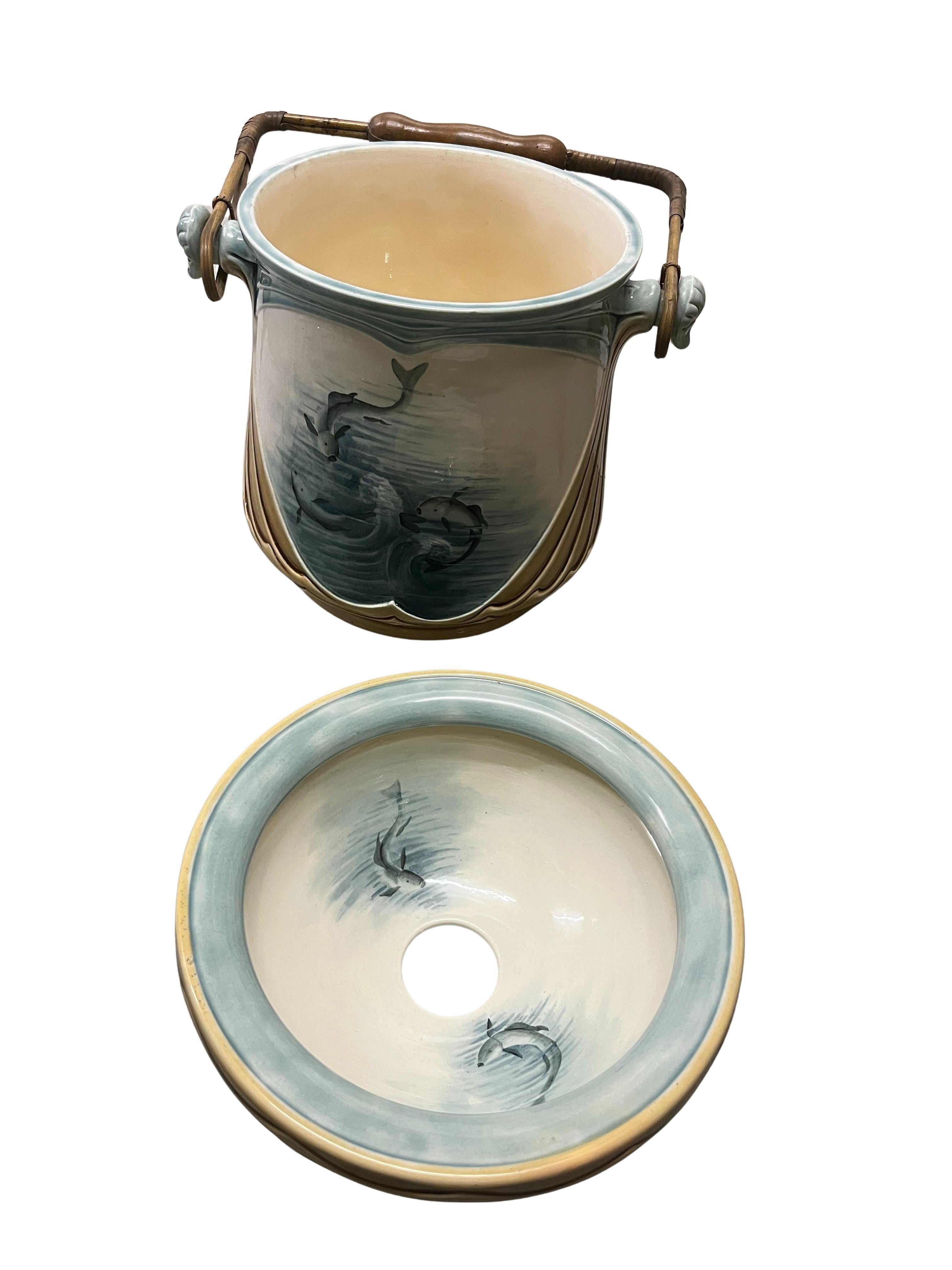 Jugendstil Rareté : accessoires de pêche, seau à poisson, céramique, 1900, Znojmo Znaim, Rép. tchèque en vente