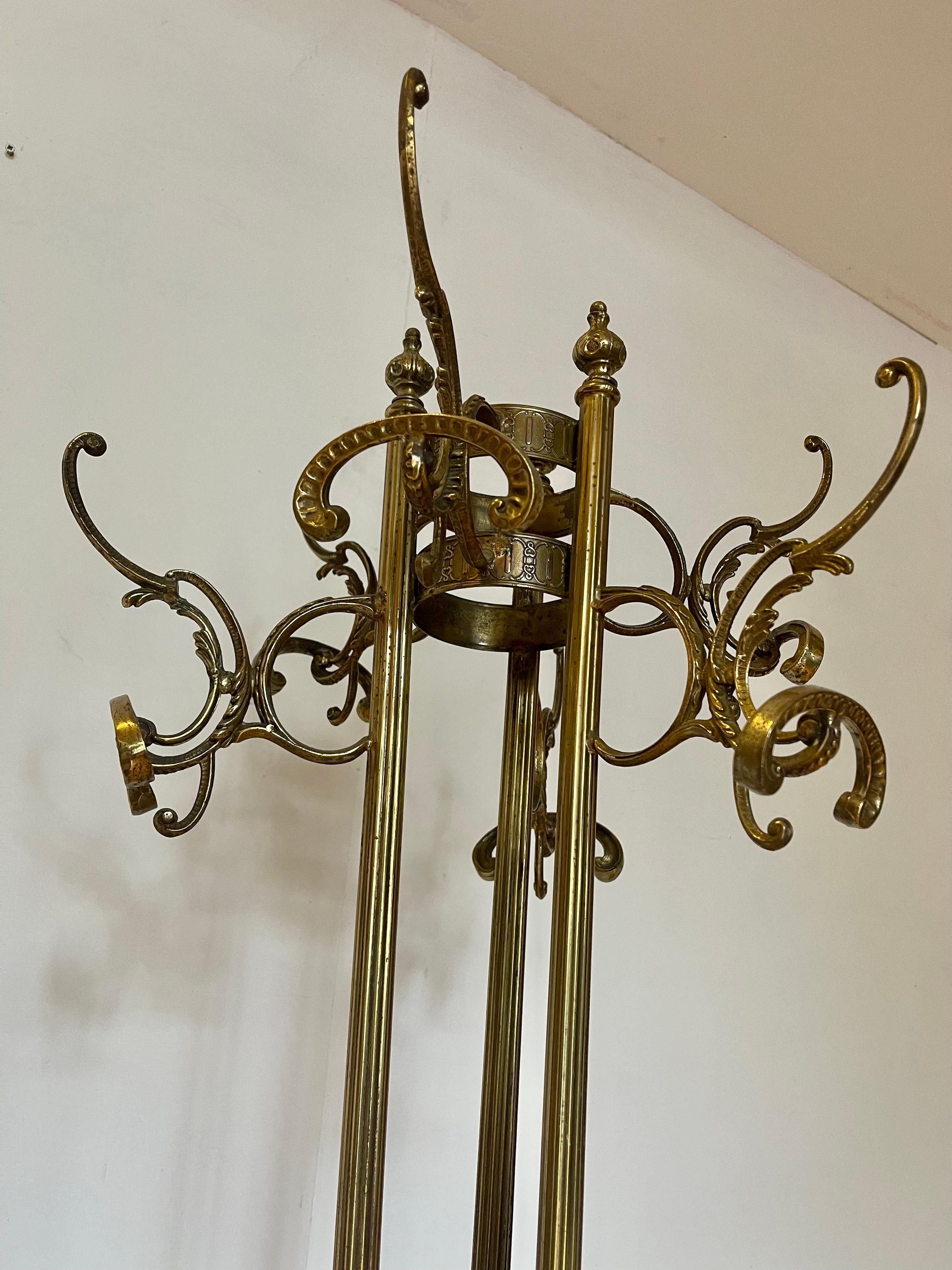 Late 20th Century Raro Appendiabiti in ottone 1980 in vendita