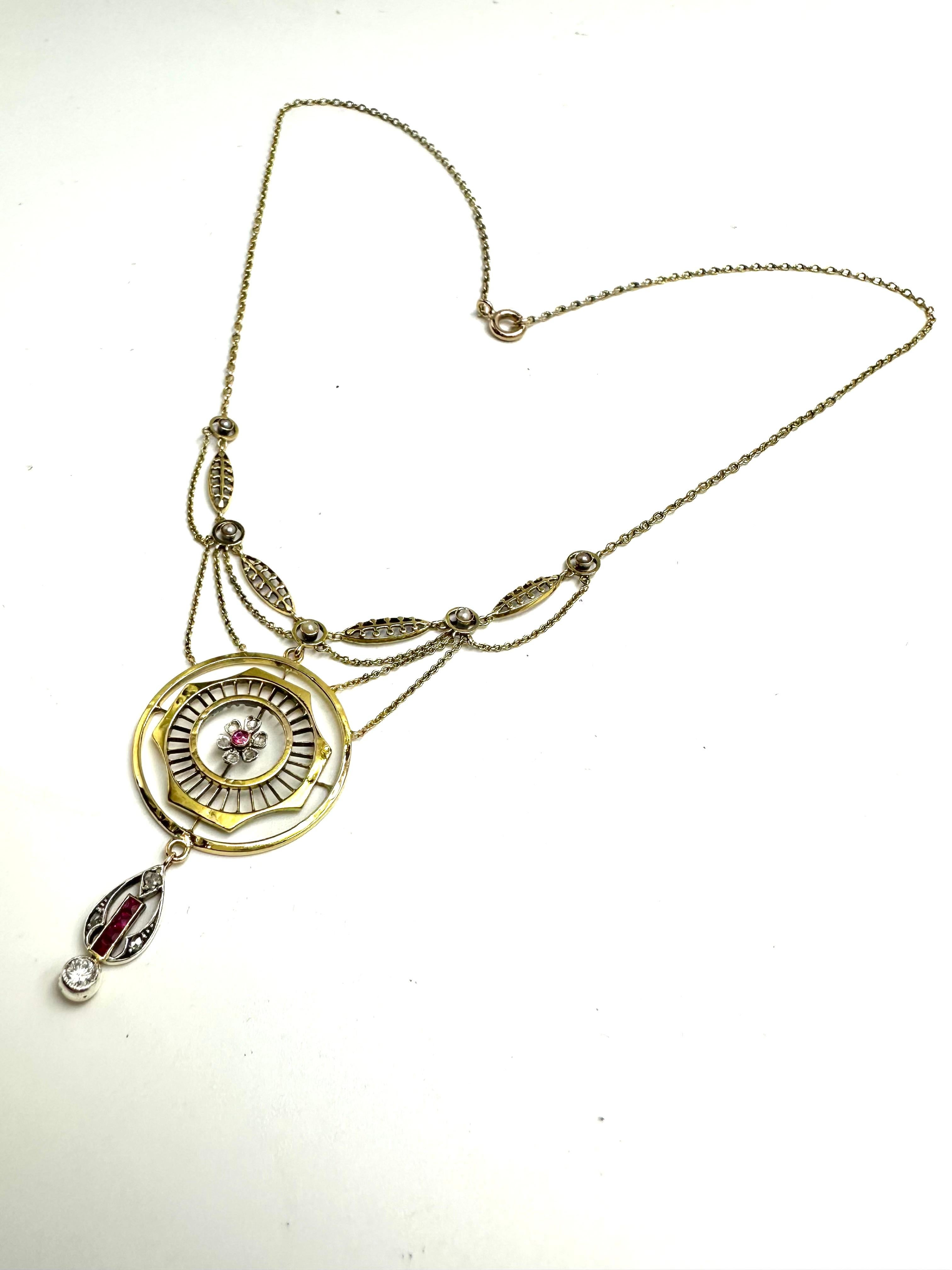 Women's Raro collier jugendstil in oro, con diamanti e rubini For Sale