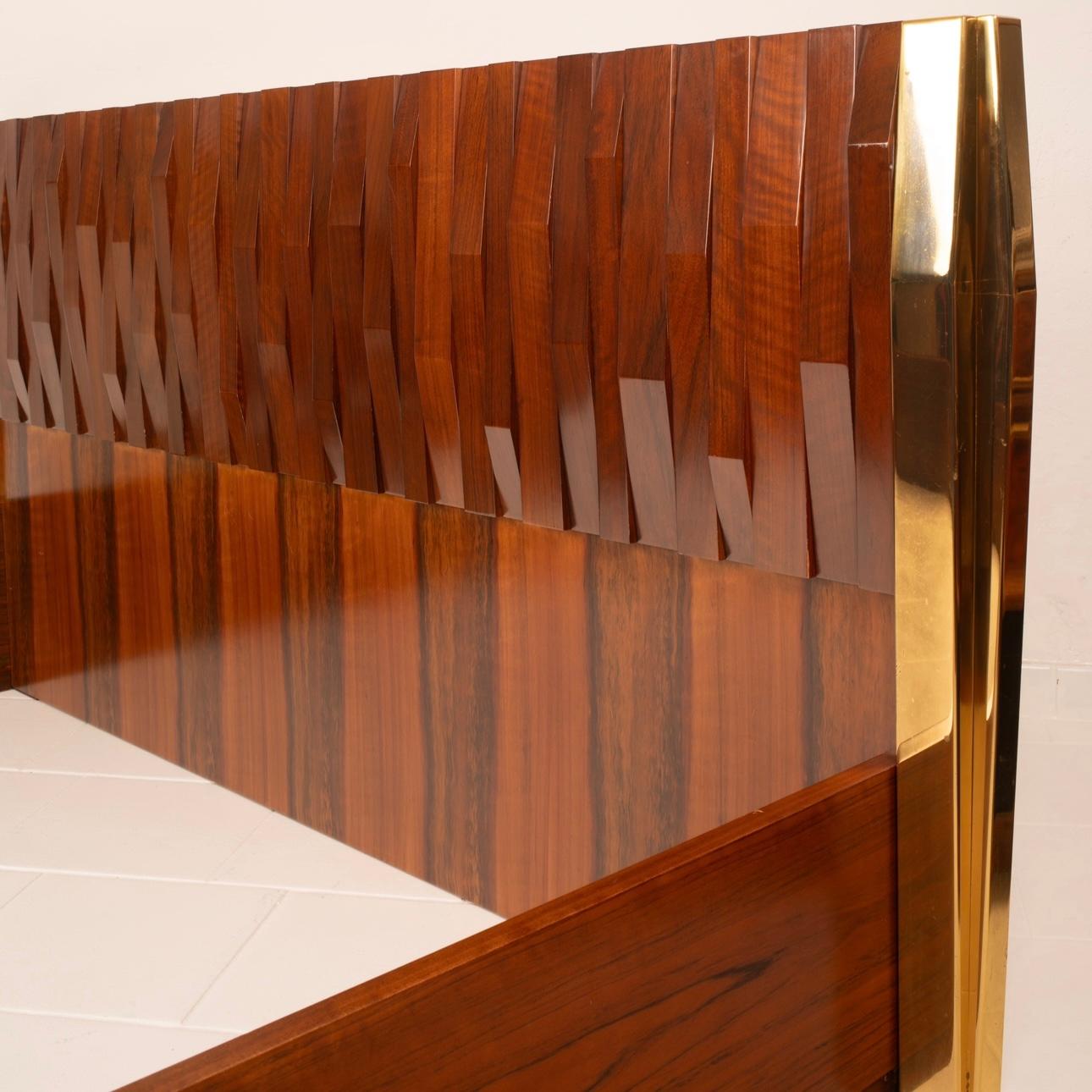 Mid-20th Century Rare Barium Bed by Luciano Frigerio for Frigerio of Desio For Sale