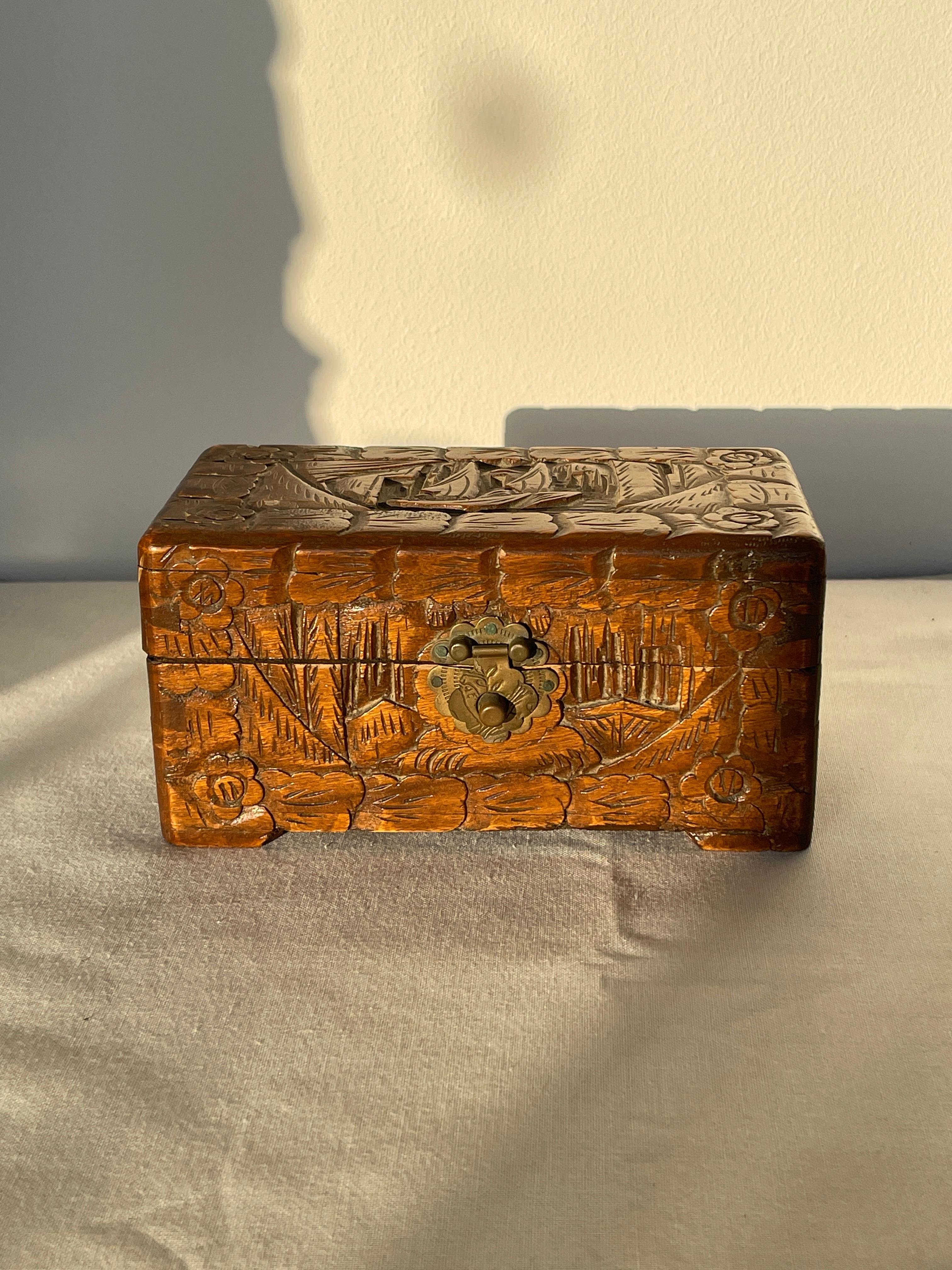 Folk Art Rare Asian camphorwood jewelry box from the 1950s For Sale