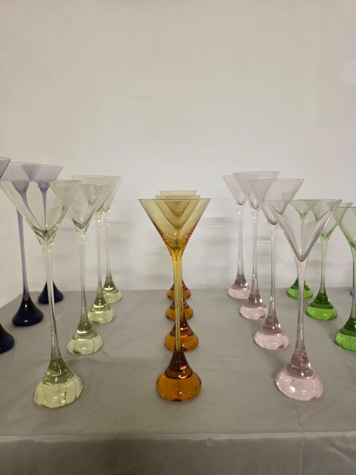 Raro servizio modello Bouquet di Baccarat da 42 pezzi per 12 persone in vendita 7