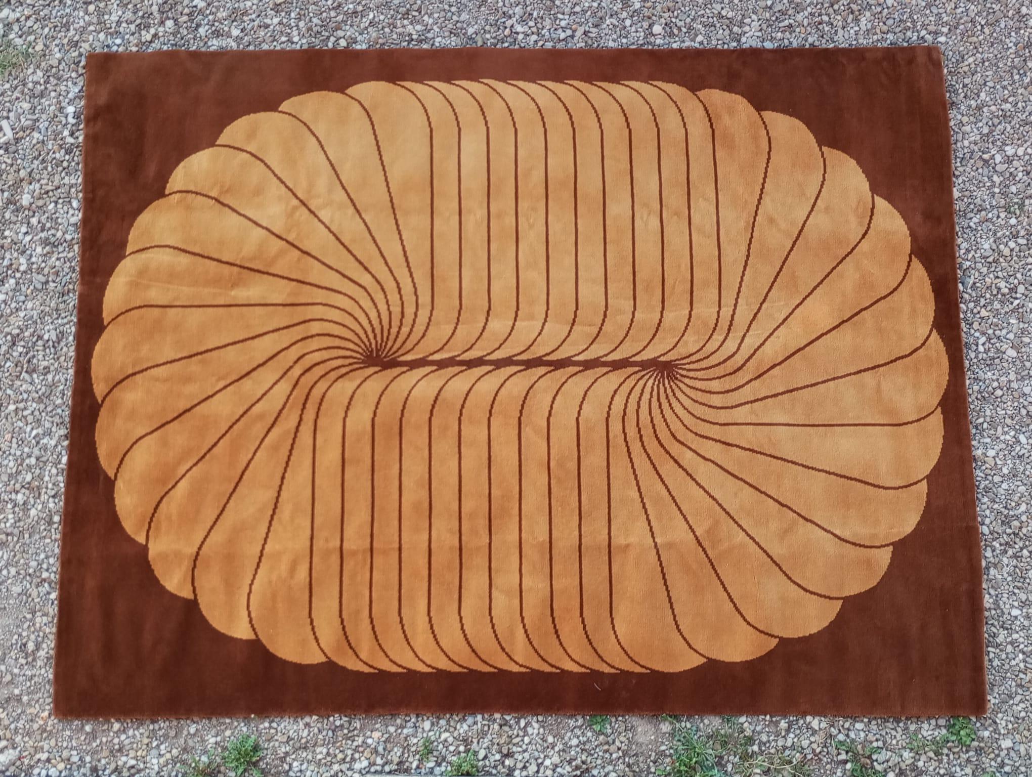 Raro tappeto europeo ispirato alla op-art, anni 
70 en venta
