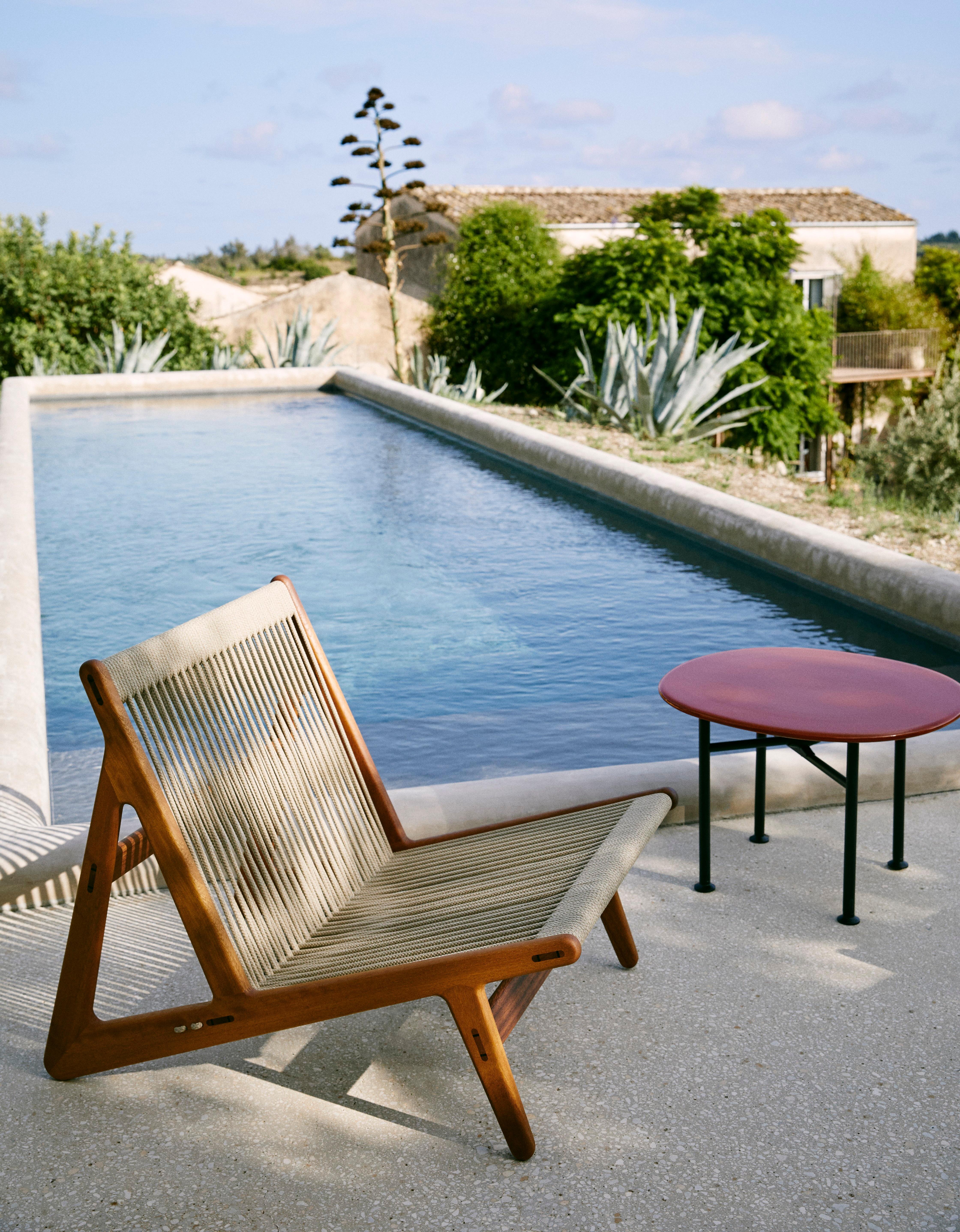 Rasmussen 'MR01' Indoor/Outdoor Initial Chair in Iroko Wood for Gubi

Created by woodworker Mathias Steen Rasmussen, the 'MR01' initial chair unites traditional craftsmanship with original ideas to create a form that is familiar and yet strikingly