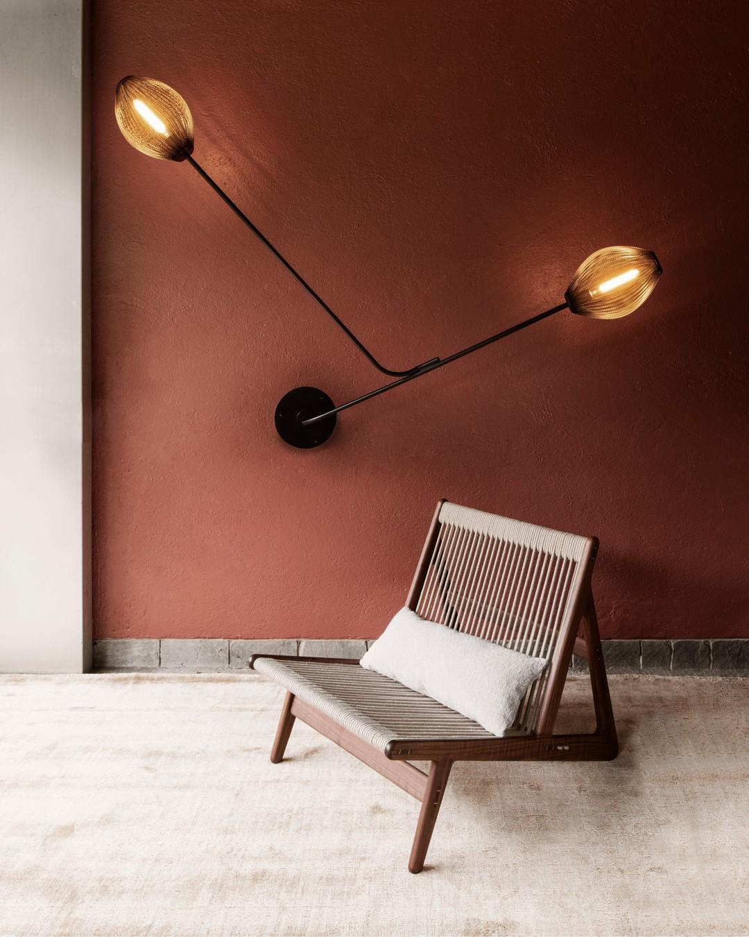 Rasmussen 'MR01' Initial Chair in Nussbaum für Gubi im Angebot 4