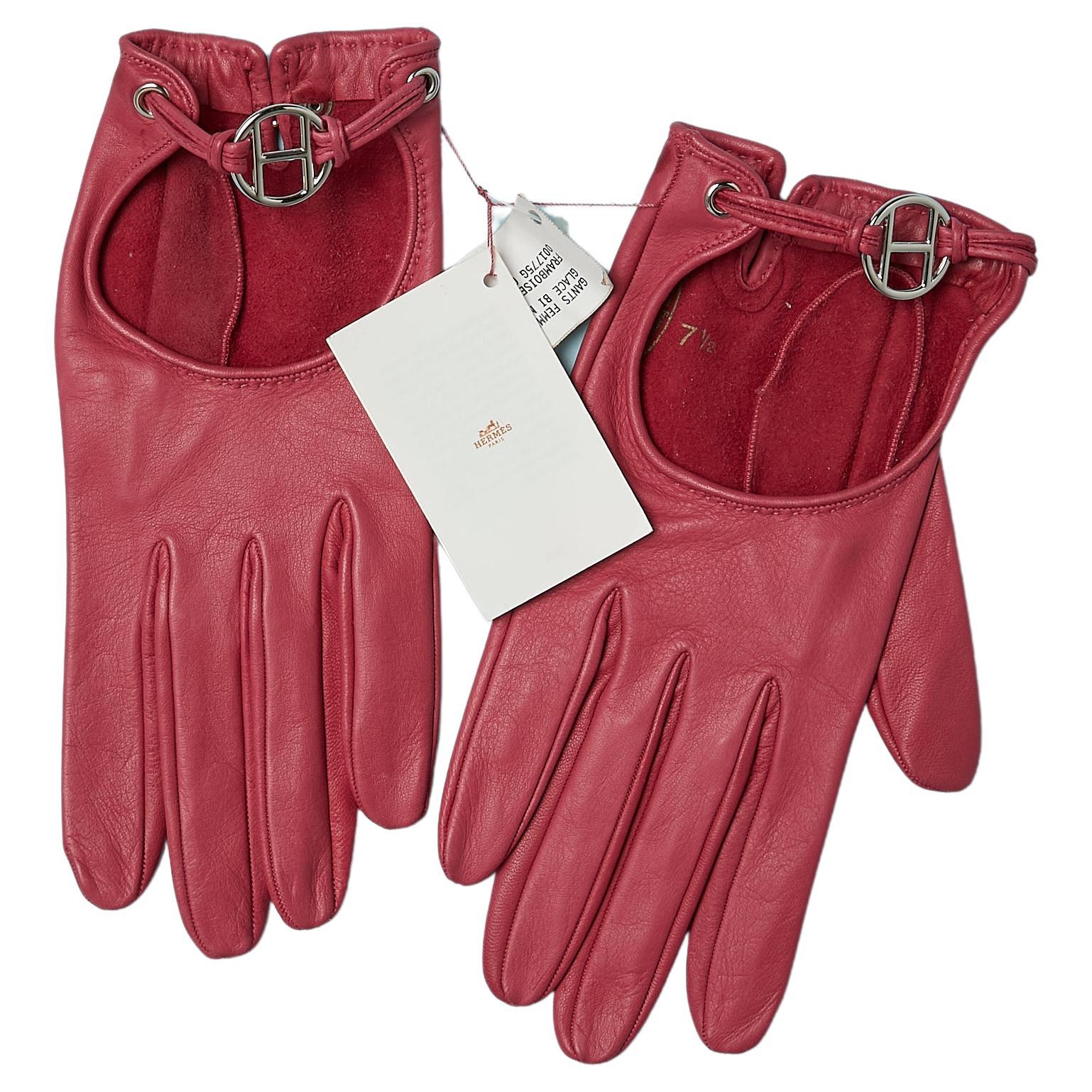 Raspberry leather gloves with "H" in silver metal  Hermès (New with tag) 