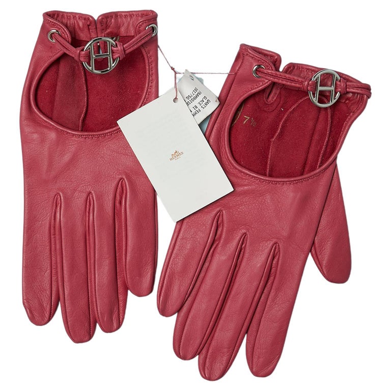Pre-owned Louis Vuitton Leather Gloves In Red