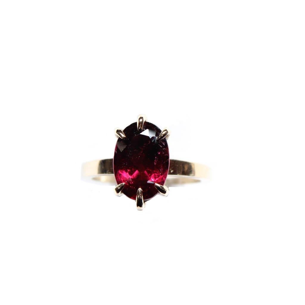 Artist Raspberry Oval Rubellite Pink Tourmaline Ring in 14 Karat Yellow Gold For Sale