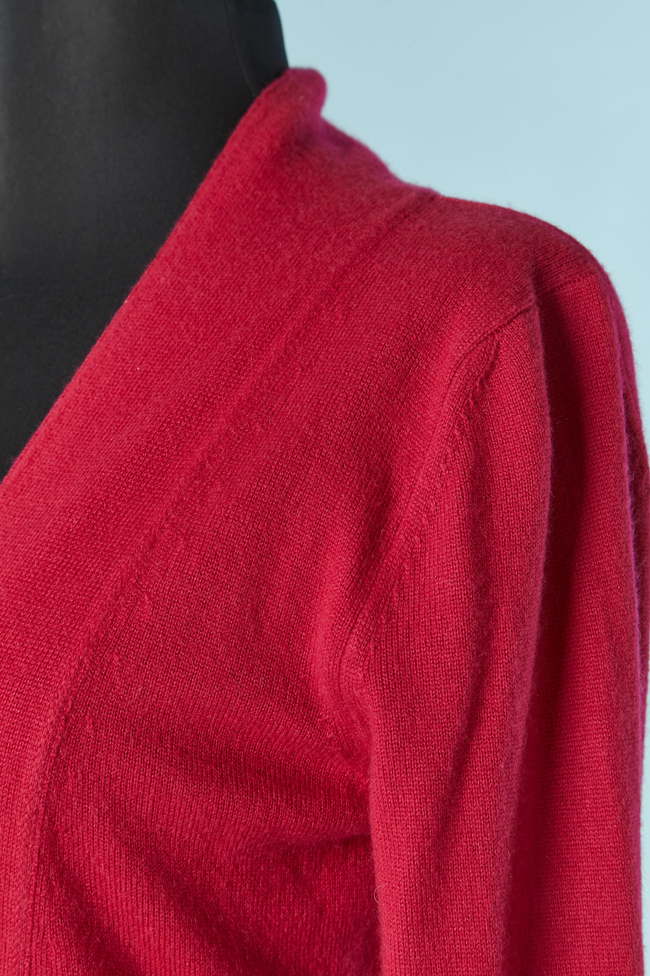 Rose Cardigan en cachemire rose framboise avec nœud au milieu du devant Louis Vuitton en vente