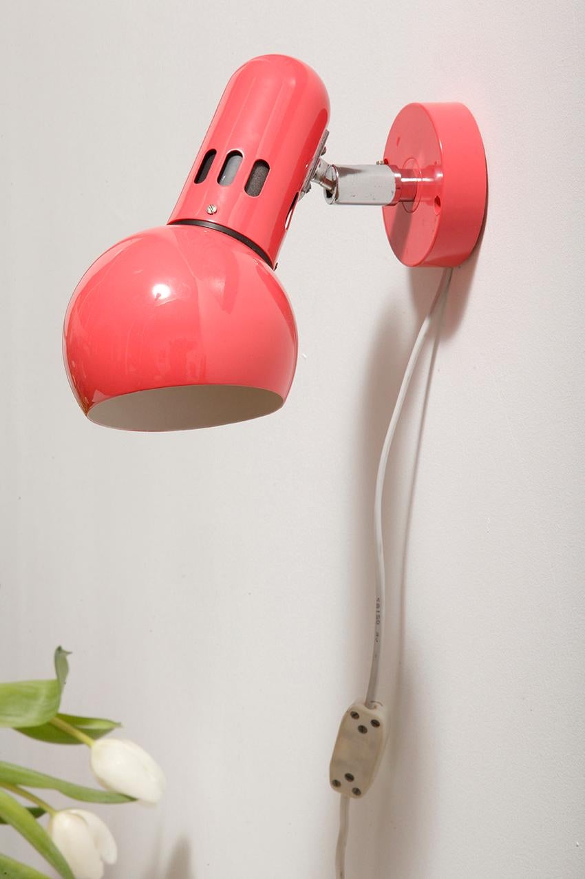 Chrome Raspberry/pink/coral Space Age plastic wall lamp by ERCO, Germany, 1970s. For Sale