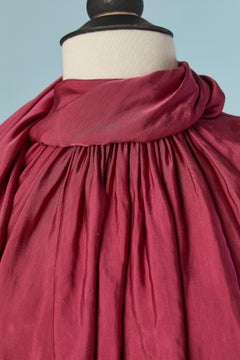 Himbeerrotes Abendkleid mit Schalkragen und Schleppe LANVIN by Alber Elbaz