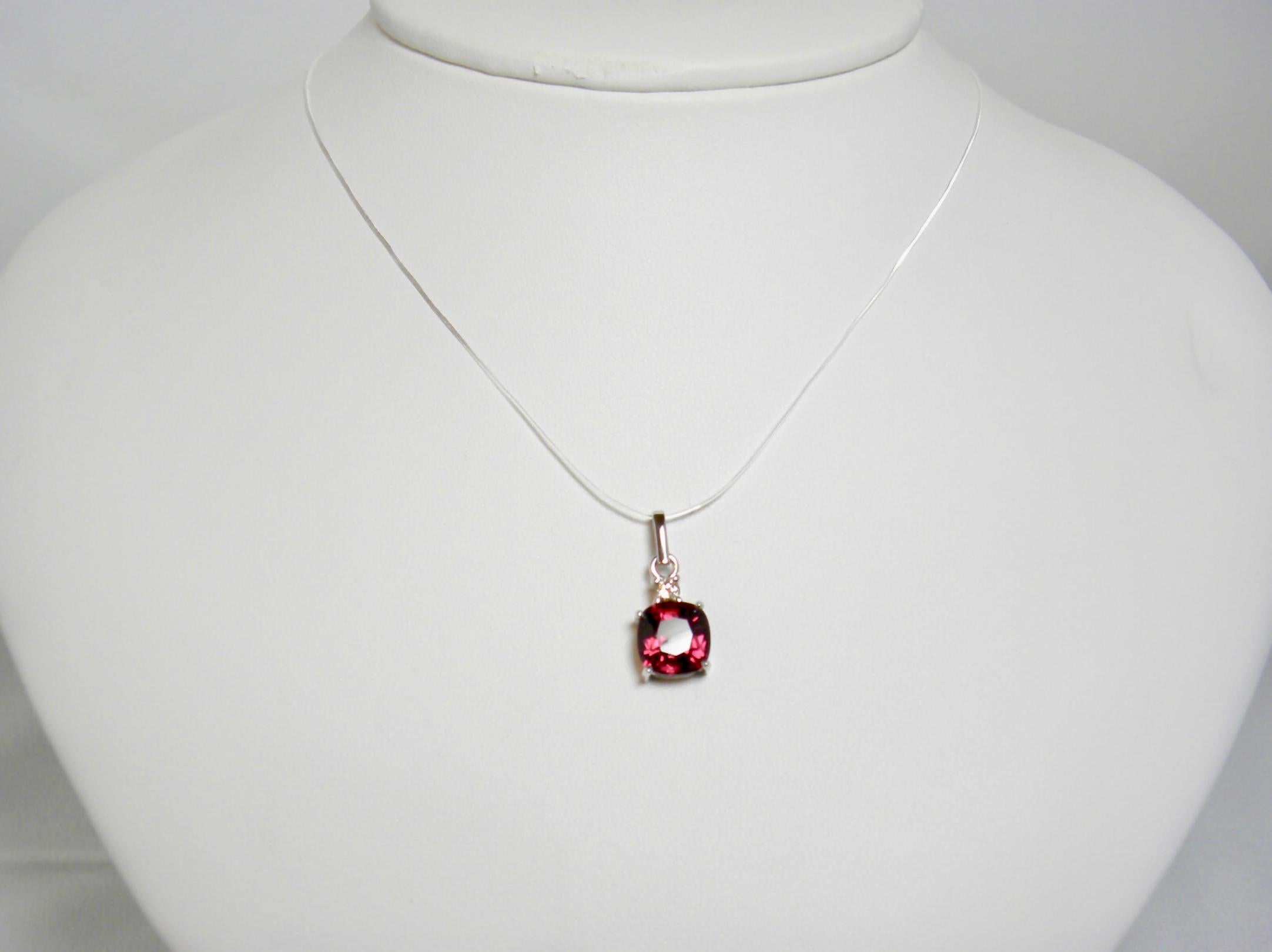 Women's or Men's 4.00 Carat Raspberry Spinel Diamond Pendant 18 Karat