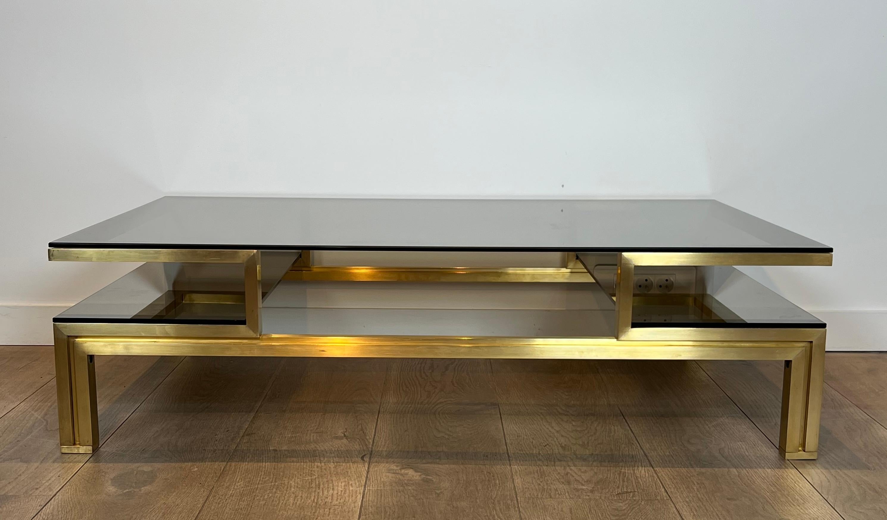 Fin du 20e siècle rass Coffee Table with Smoked Glass Shelves by Guy Lefèvre for Maison Jansen en vente