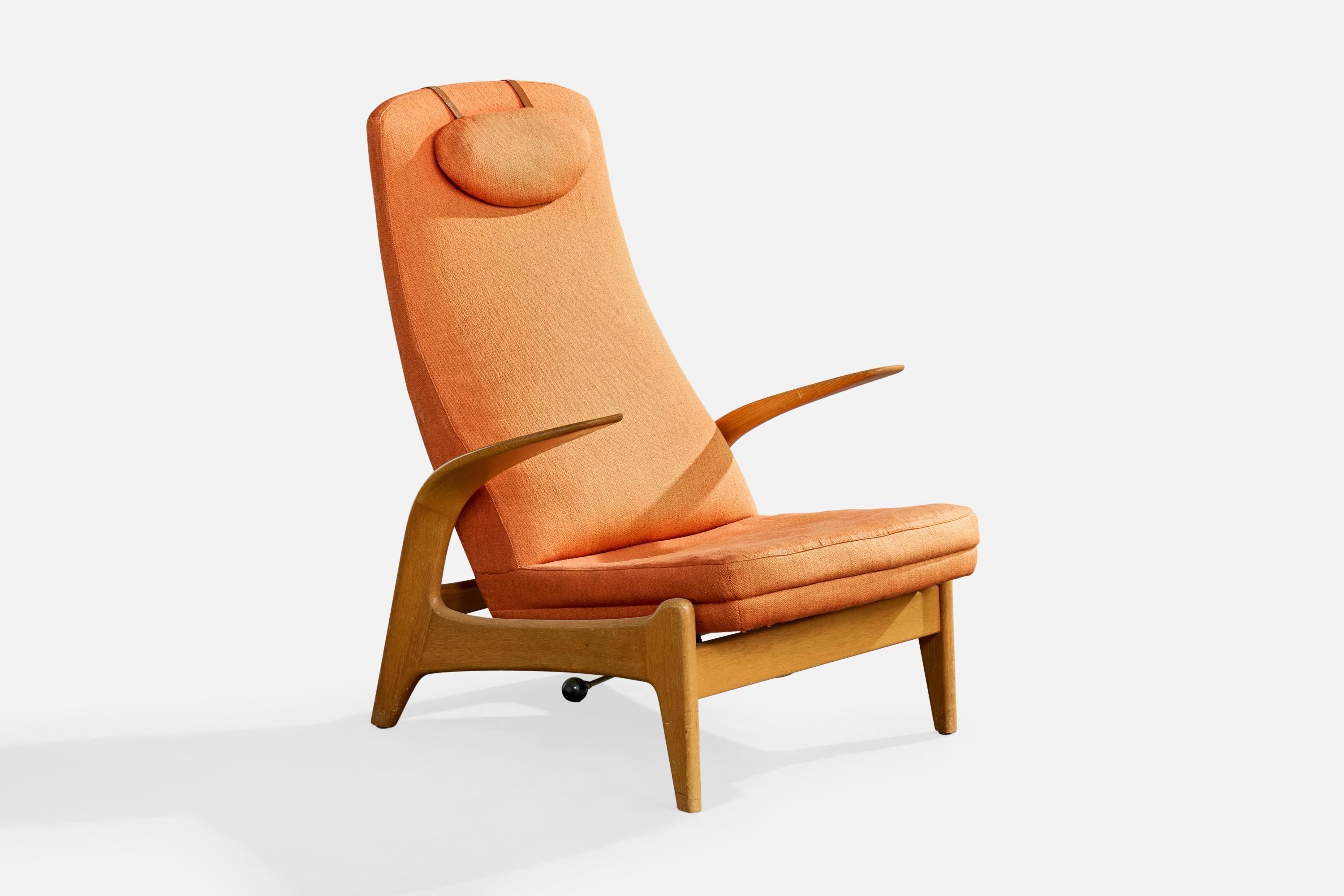 Rastad & Relling, Loungesessel mit Ottomane, Eiche, Stoff, Schweden, 1960er (Moderne der Mitte des Jahrhunderts) im Angebot