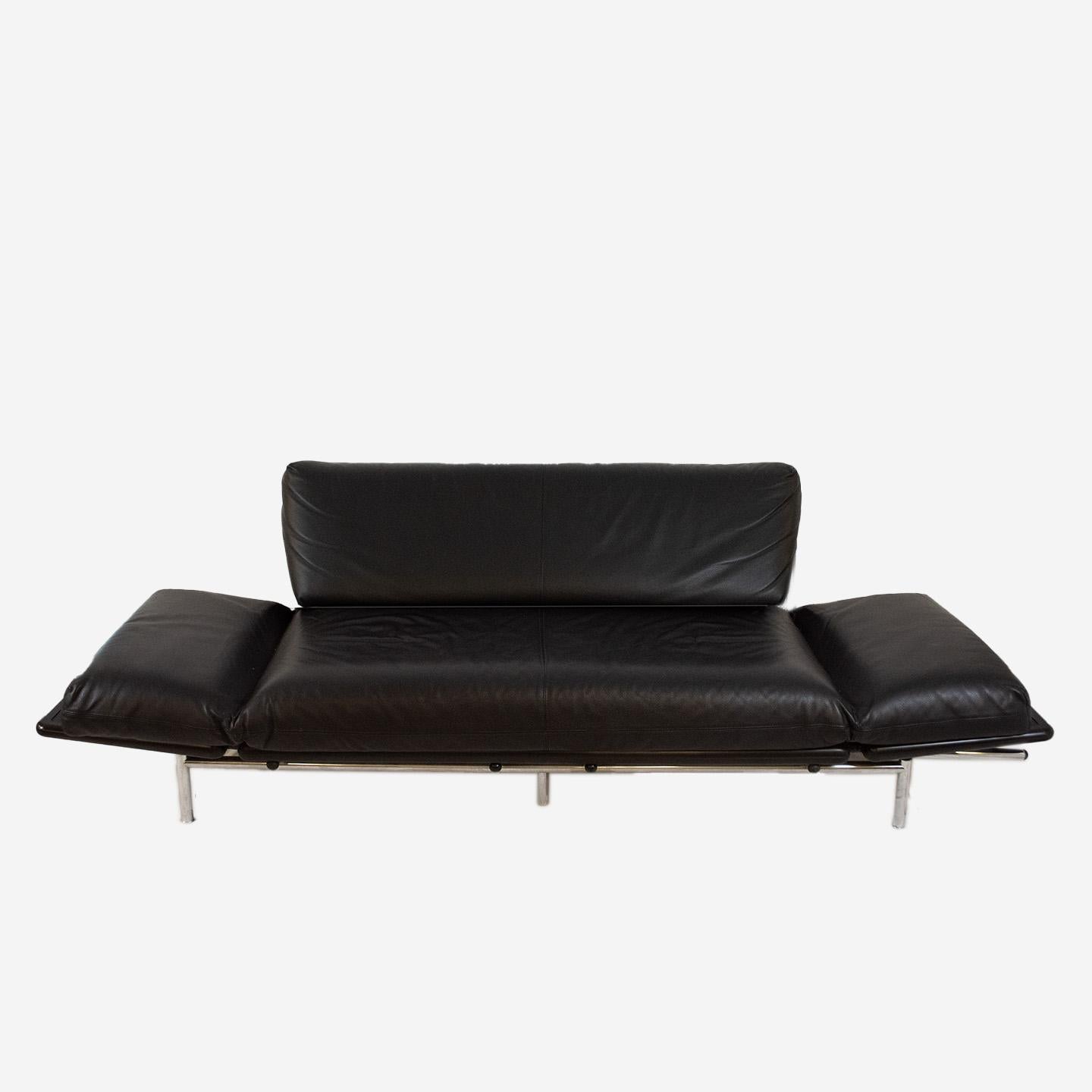 Modern Rataplan Sofa by Roberto Tapinassi by Dema