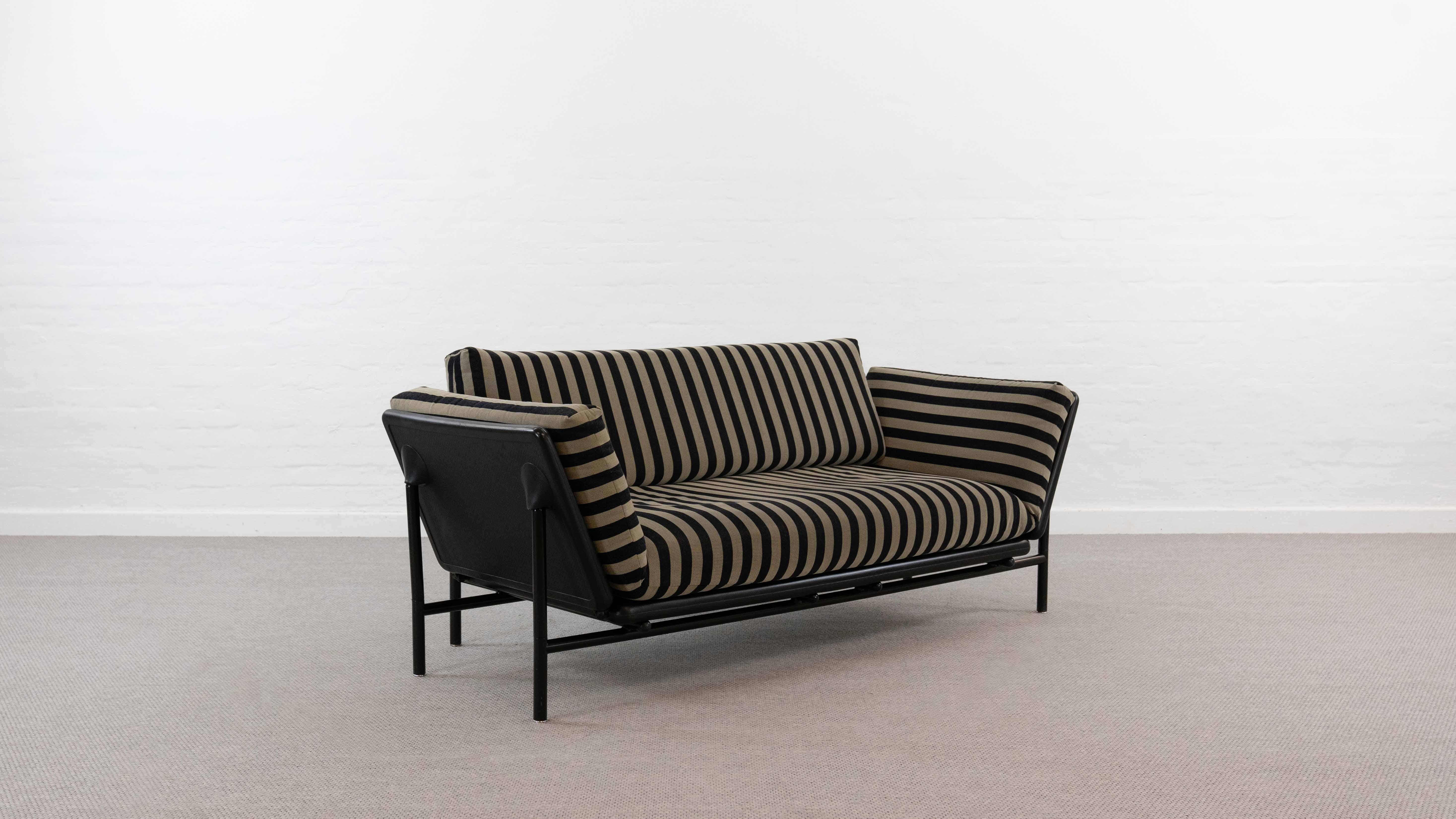 Metal RATAPLAN SOFA - DAYBED BY ROBERTO TAPINASSI FOR DEMA, ITALY 80s For Sale