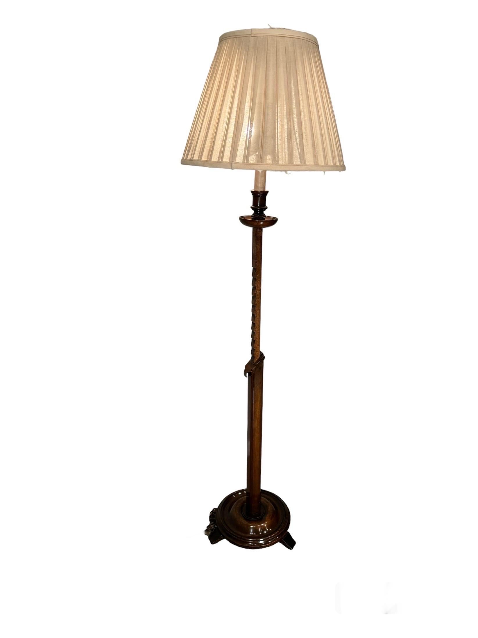 American Ratcheting adjustable floor lamp