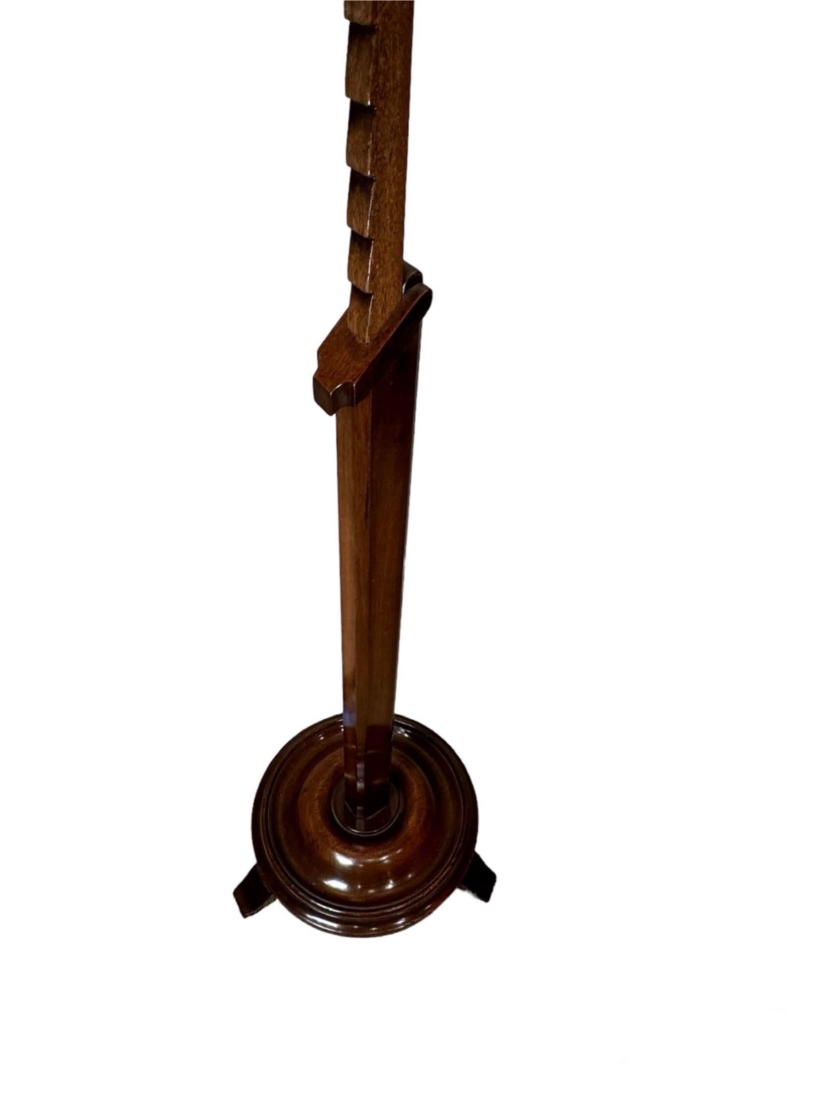 Mahogany Ratcheting adjustable floor lamp