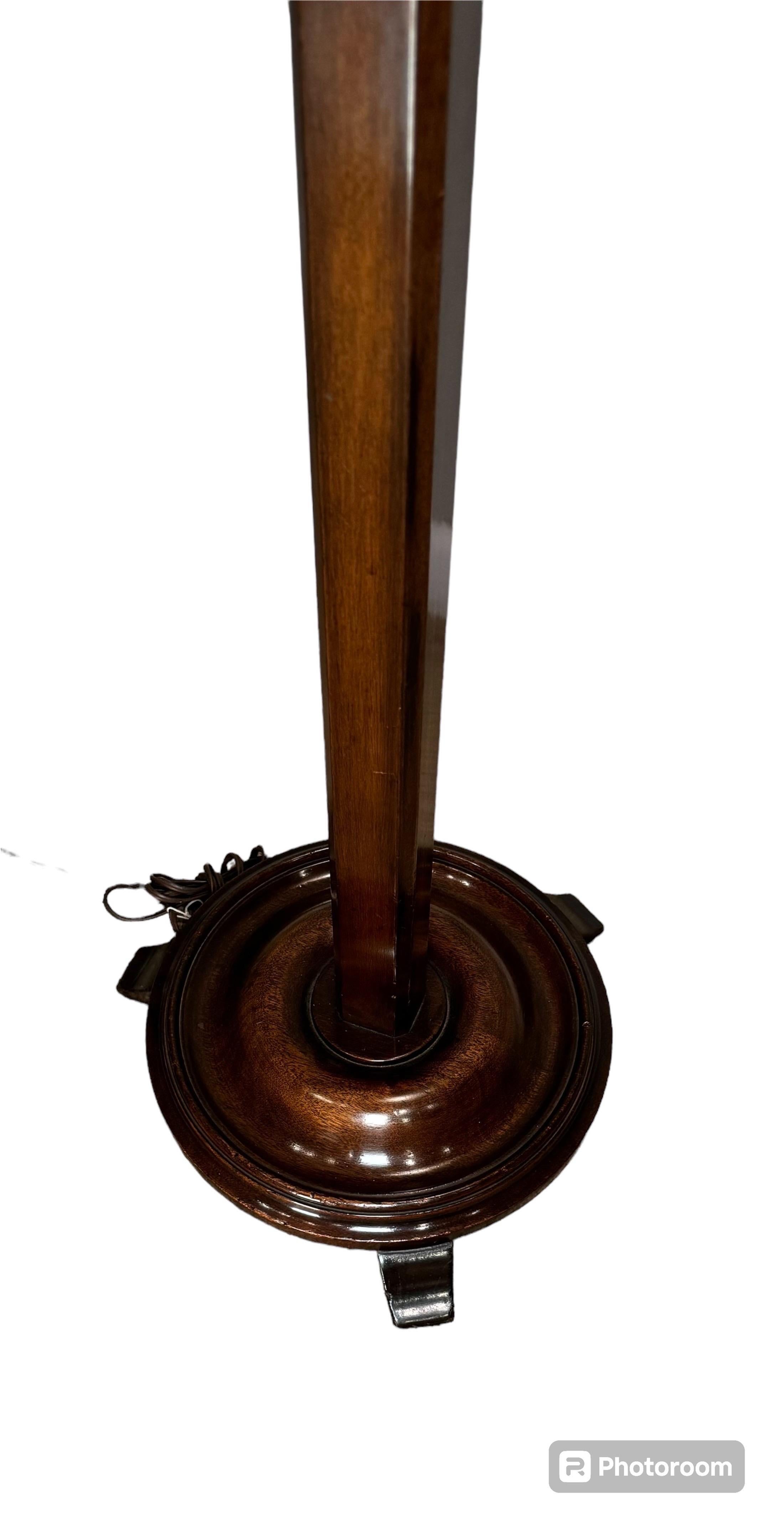 Ratcheting adjustable floor lamp 2