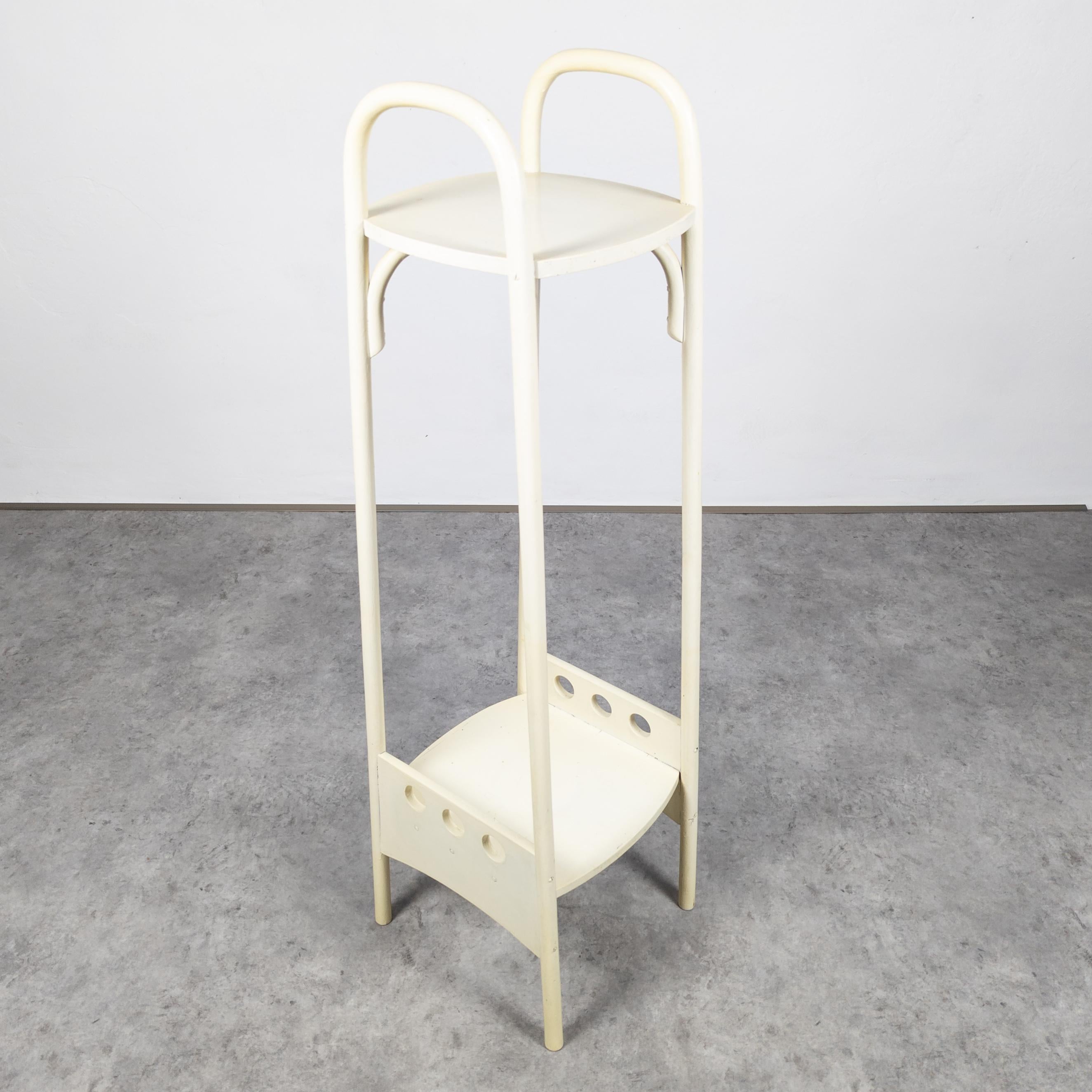 Rare modernist flower / plant stand designed by famous Viennese architect Josef Hoffmann. Manufactured by Thonet. Featured in 1906 catalogue. White lacquered bent beech. In very good original condition with beautiful patina.