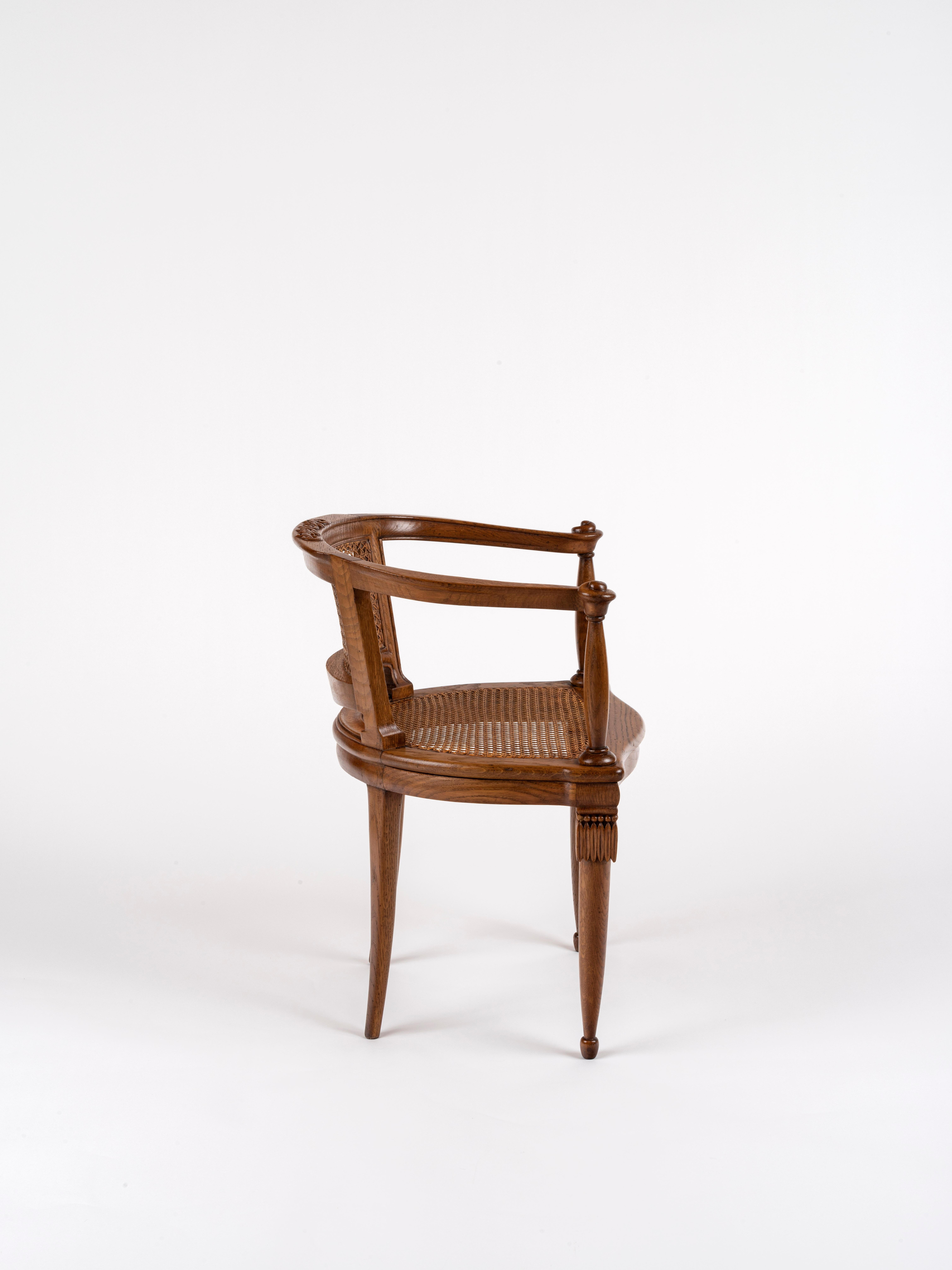 Rateau Pair of Oak Armchairs In Good Condition For Sale In Berlin, DE