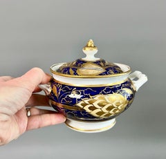 Sucrier e coperchio in porcellana Rathbone, carciofo blu cobalto dorato, "Blue V", 1825 ca.