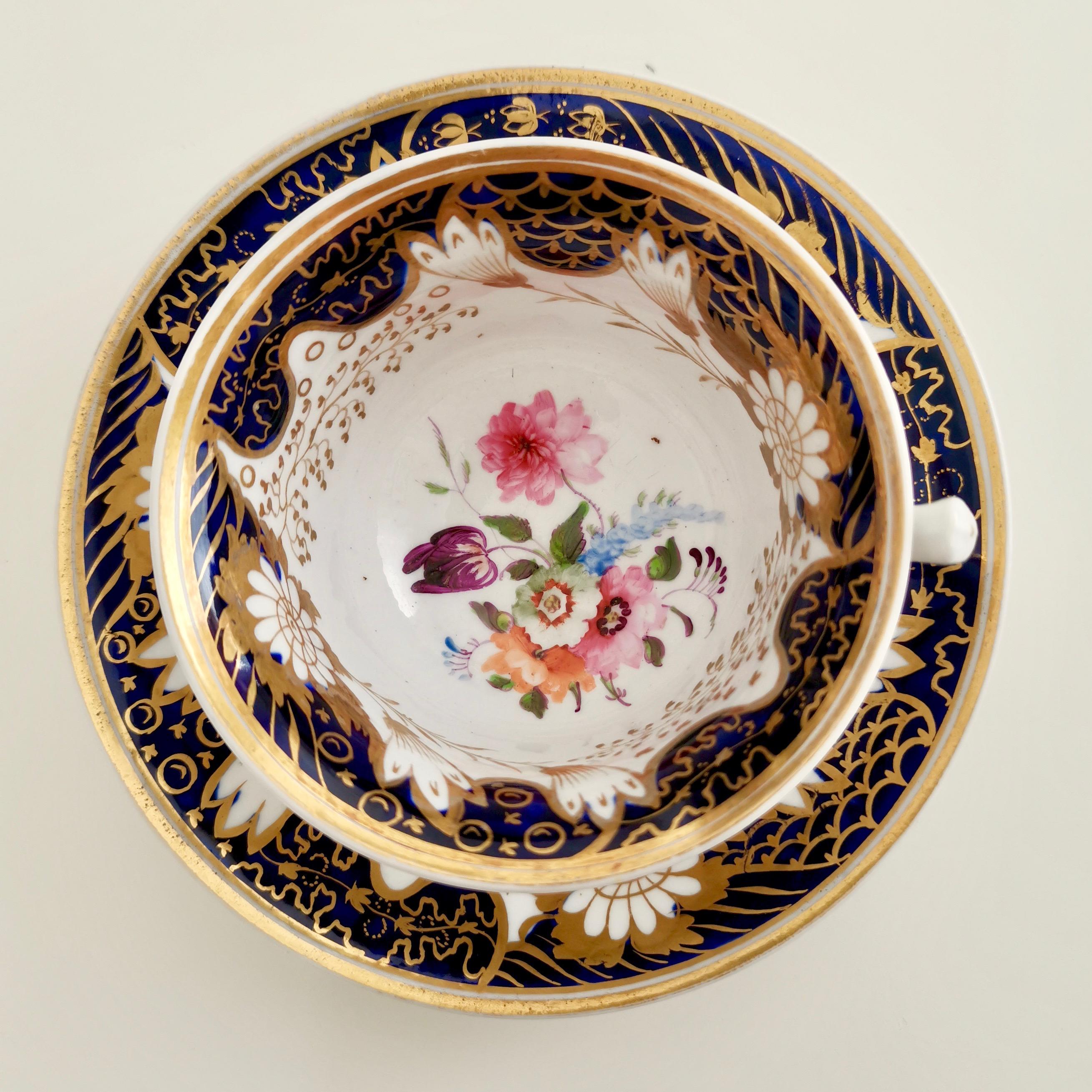 Rathbone Porcelain Teacup, Cobalt Blue with Flowers, Regency circa 1815 In Good Condition In London, GB