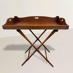 Tavolino da salotto inglese piuttosto grande del XIX secolo