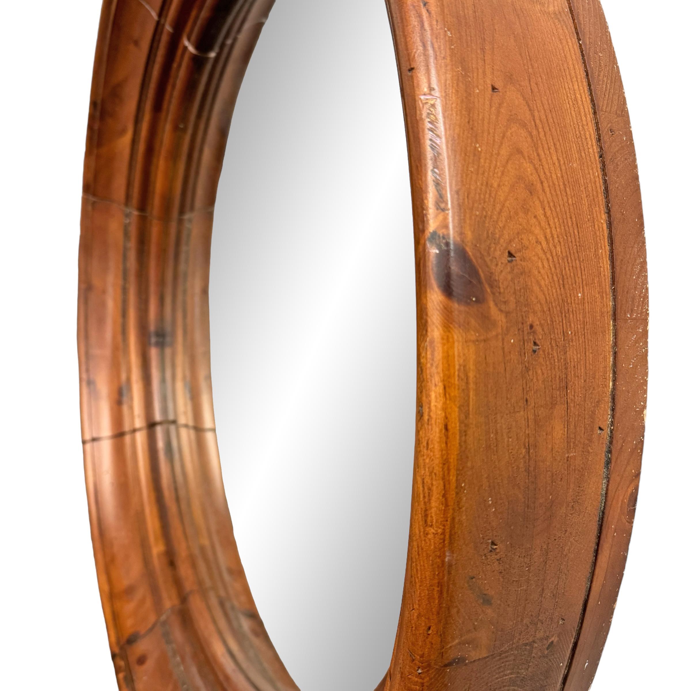 Rather Large Round Framed Mirror In Good Condition For Sale In Chicago, IL