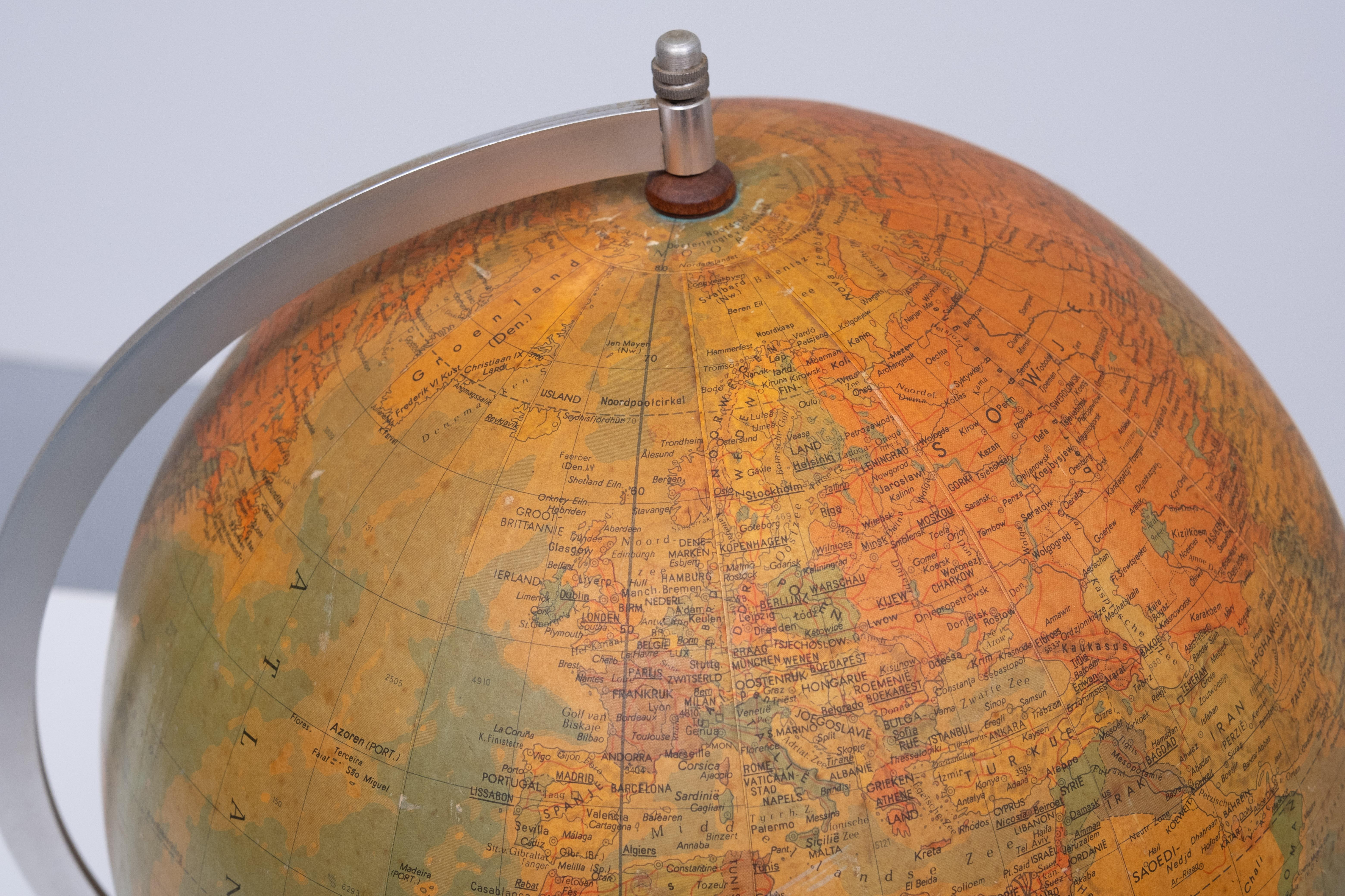 Raths Politischer Erdglobus 1950s Germany For Sale 1